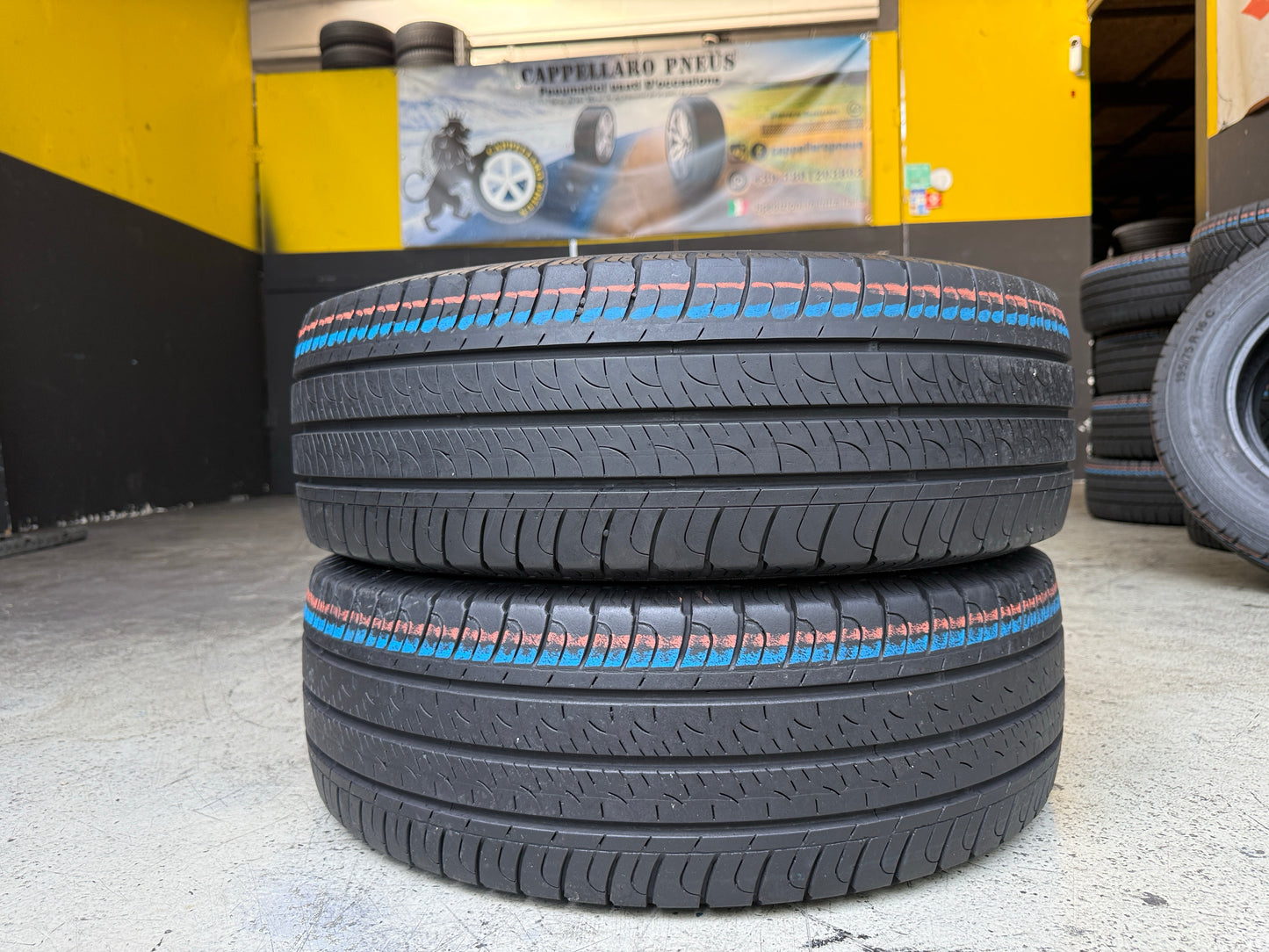 Usato: 2 Pneumatici Goodyear EfficientGrip Cargo 215/65R16C 106/104H Estivi 90% Residui