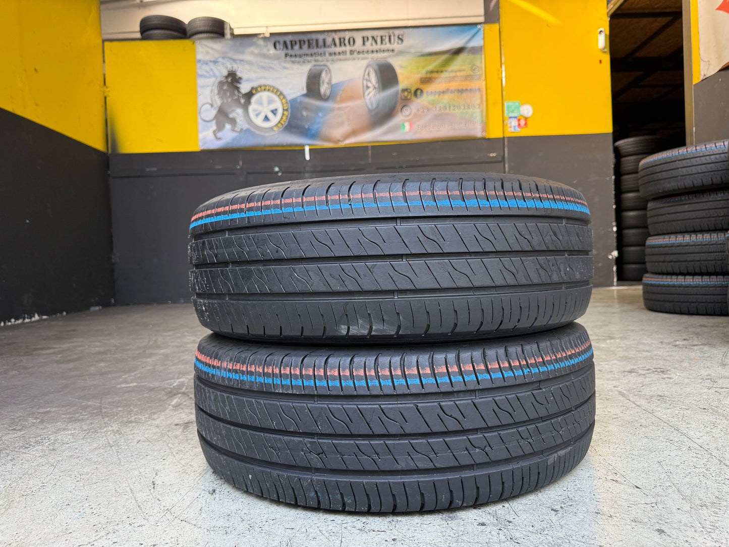 Usato: 2 Pneumatici Goodyear EfficientGrip Cargo 2 215/65R16C 106/104H Estivi 85% Residui