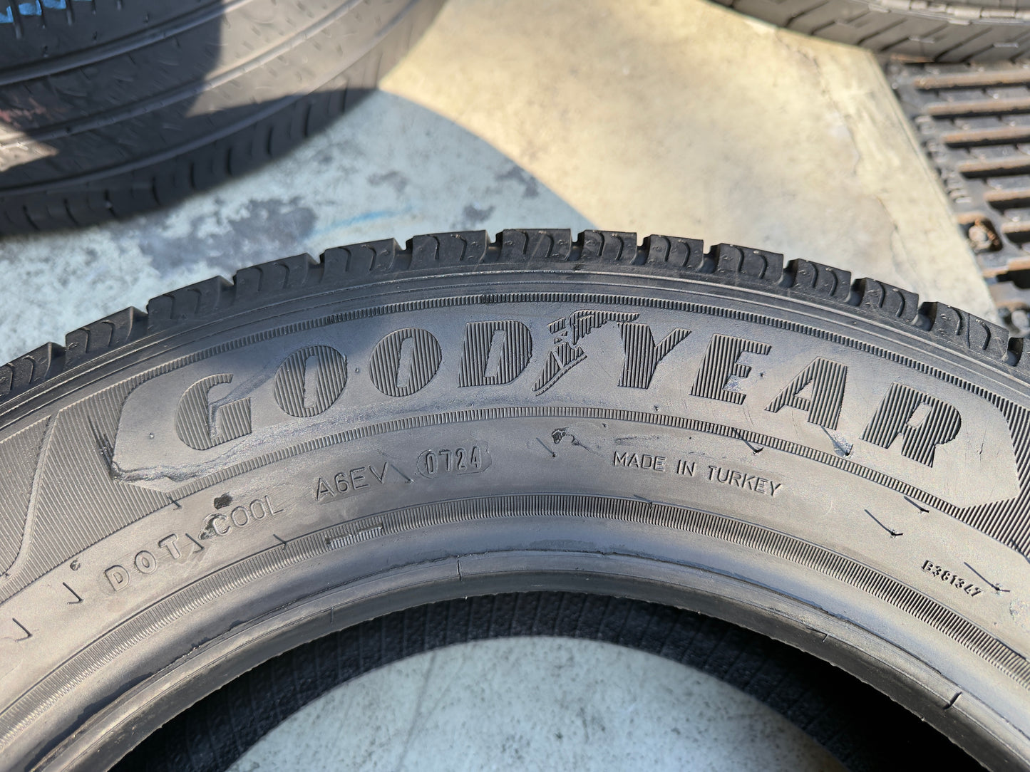 Usato: 4 Pneumatici Goodyear EfficientGrip Cargo 215/65R16C 106/104H 6PR Estivi 80% Residui DOT 2024