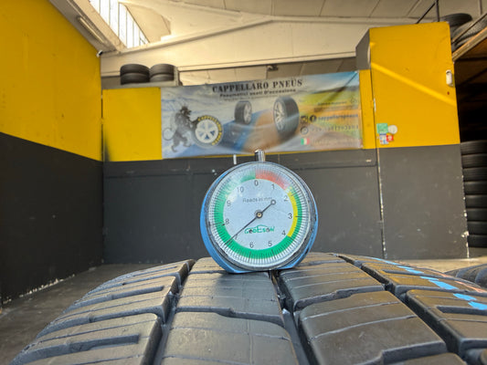 Usato: 4 Pneumatici Kleber Transpro 4S 215/65R16C 109/107R 8PR 4 Stagioni 90% Residui