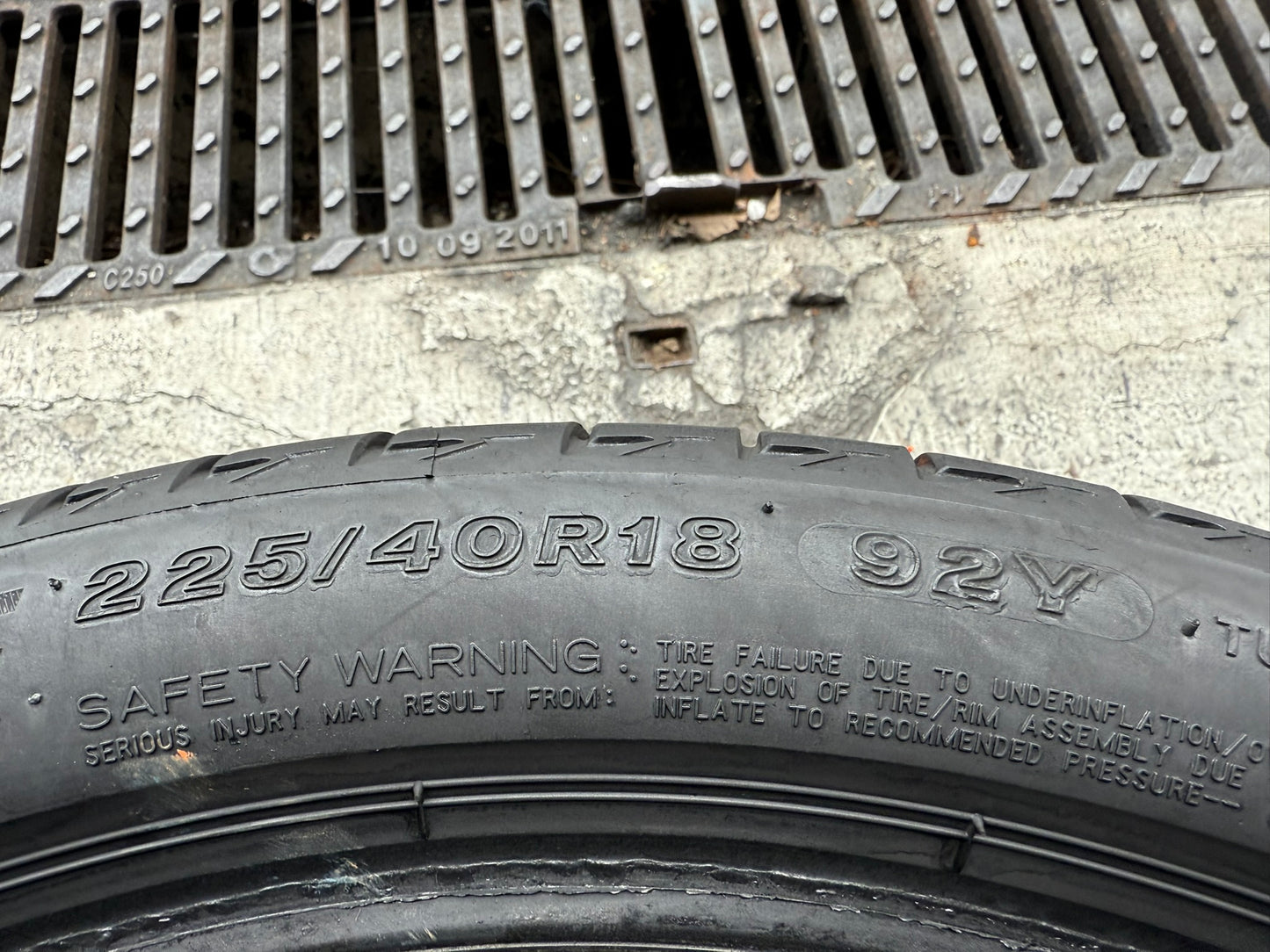 Usato: 4 Gomme 225/40R18 92Y Bridgestone Estive 80% residui
