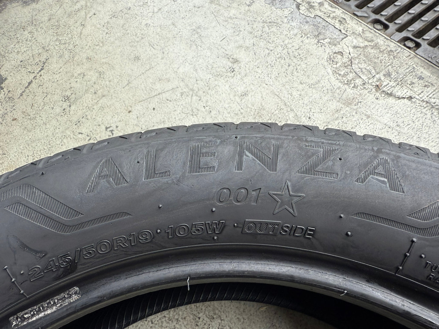 Usato: 4 Gomme 245/50R19 105W XL Bridgestone Estive 90% residui
