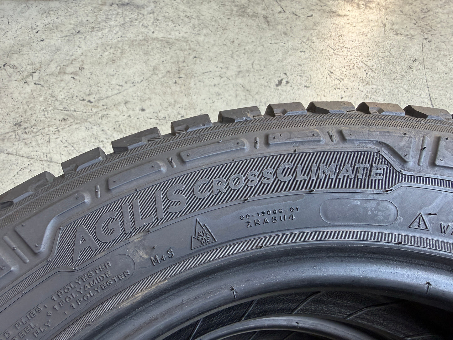 Usato: 2 Pneumatici Michelin Agilis CrossClimate 205/65R16C 107/105T 8PR 4 Stagioni 90% Residui