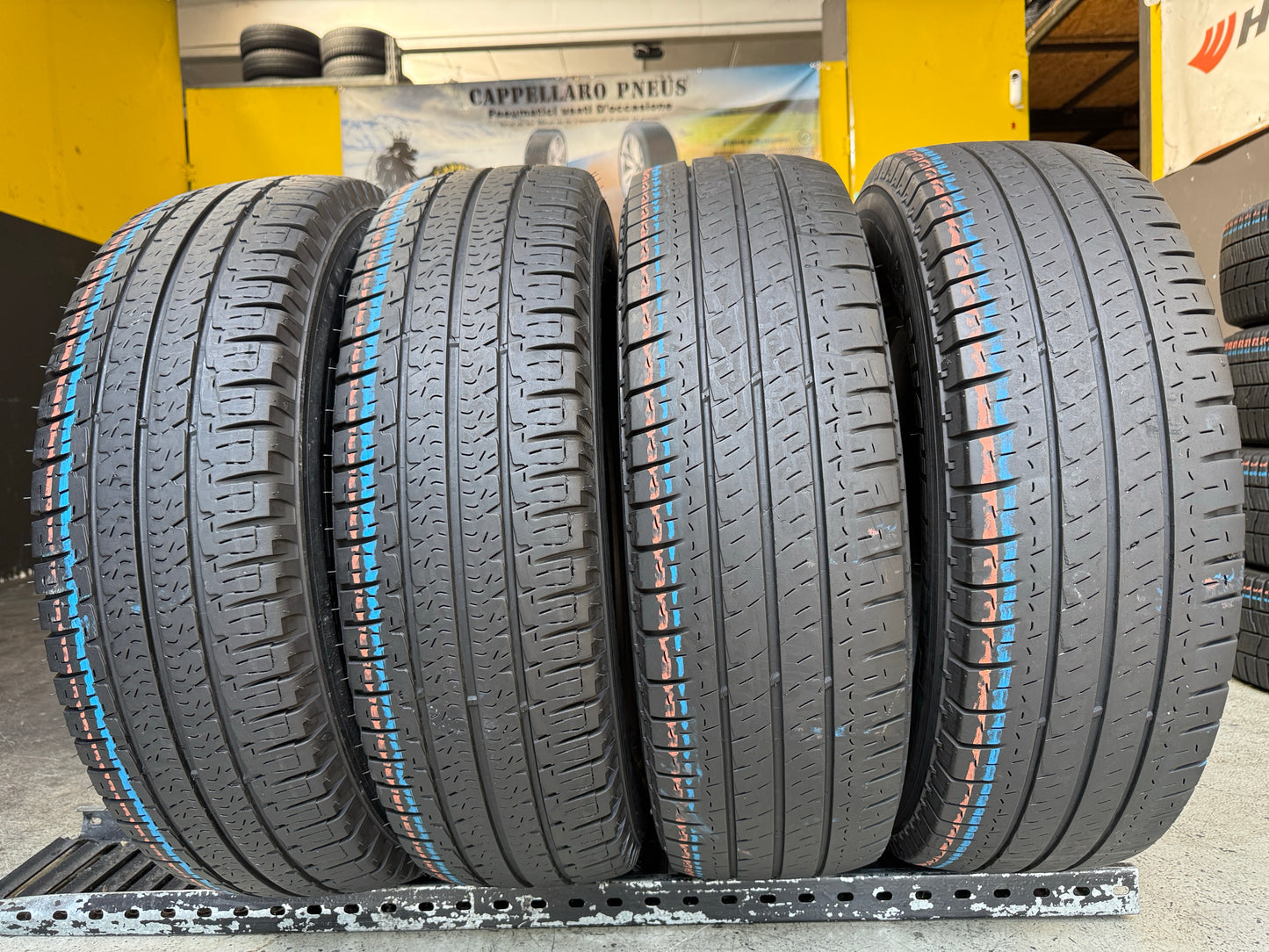 Usato: 4 Pneumatici Michelin Agilis Camping / Agilis 225/75R16C 80% Residui
