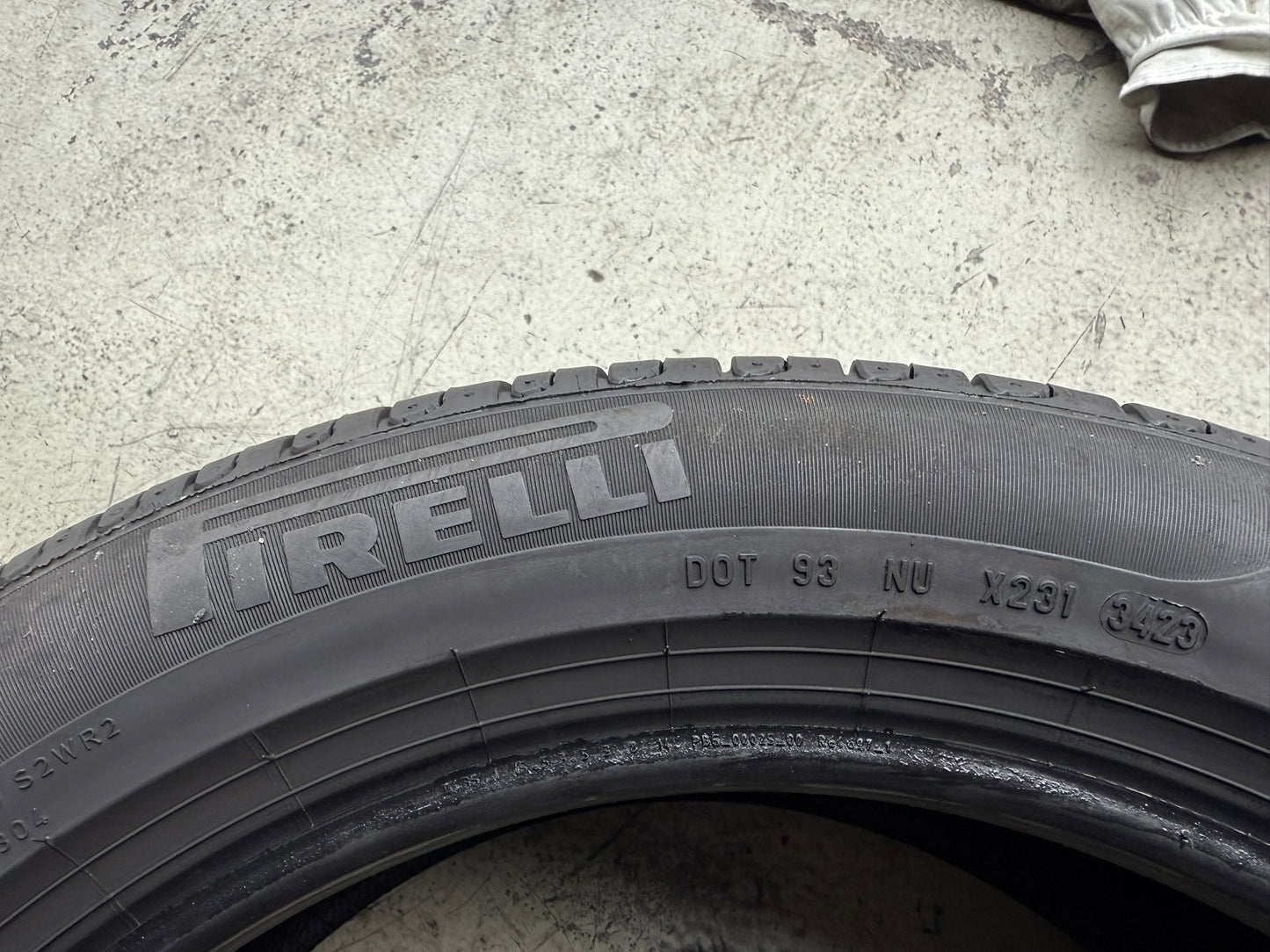 Usato: 4 Gomme 225/50R17 94H Pirelli Estive 80% residui