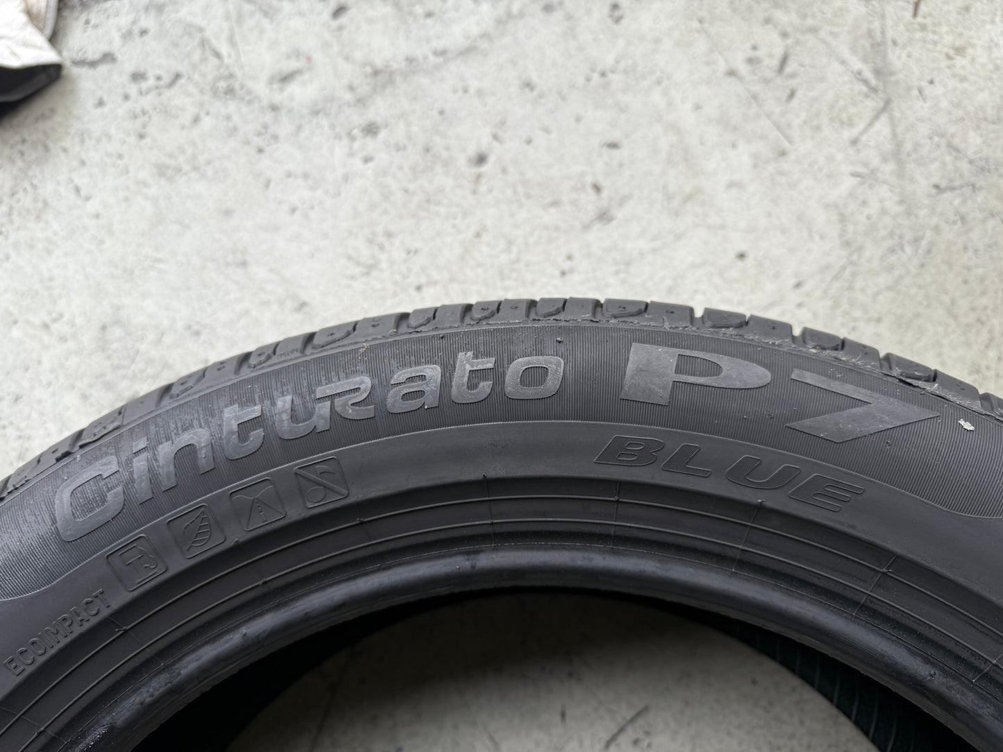Usato: 4 Gomme 225/50R17 94H Pirelli Estive 80% residui