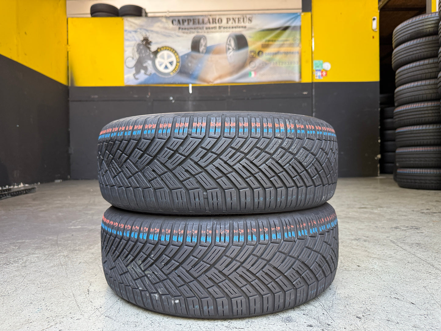 Usato: 2 Pneumatici Continental AllSeasonContact 2 185/55R15 86H XL EVc 4 Stagioni 85% Residui