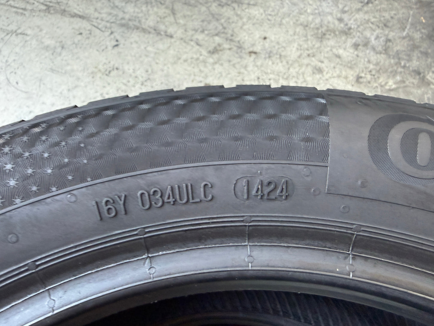 Usato: 2 Pneumatici Continental AllSeasonContact 2 185/55R15 86H XL EVc 4 Stagioni 85% Residui
