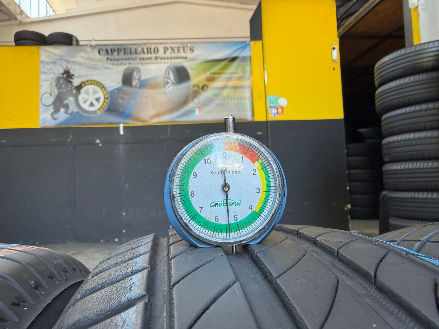 Usato: 4 Pneumatici Firestone / Michelin 195/65R15 91H Estive 85-90% Residui