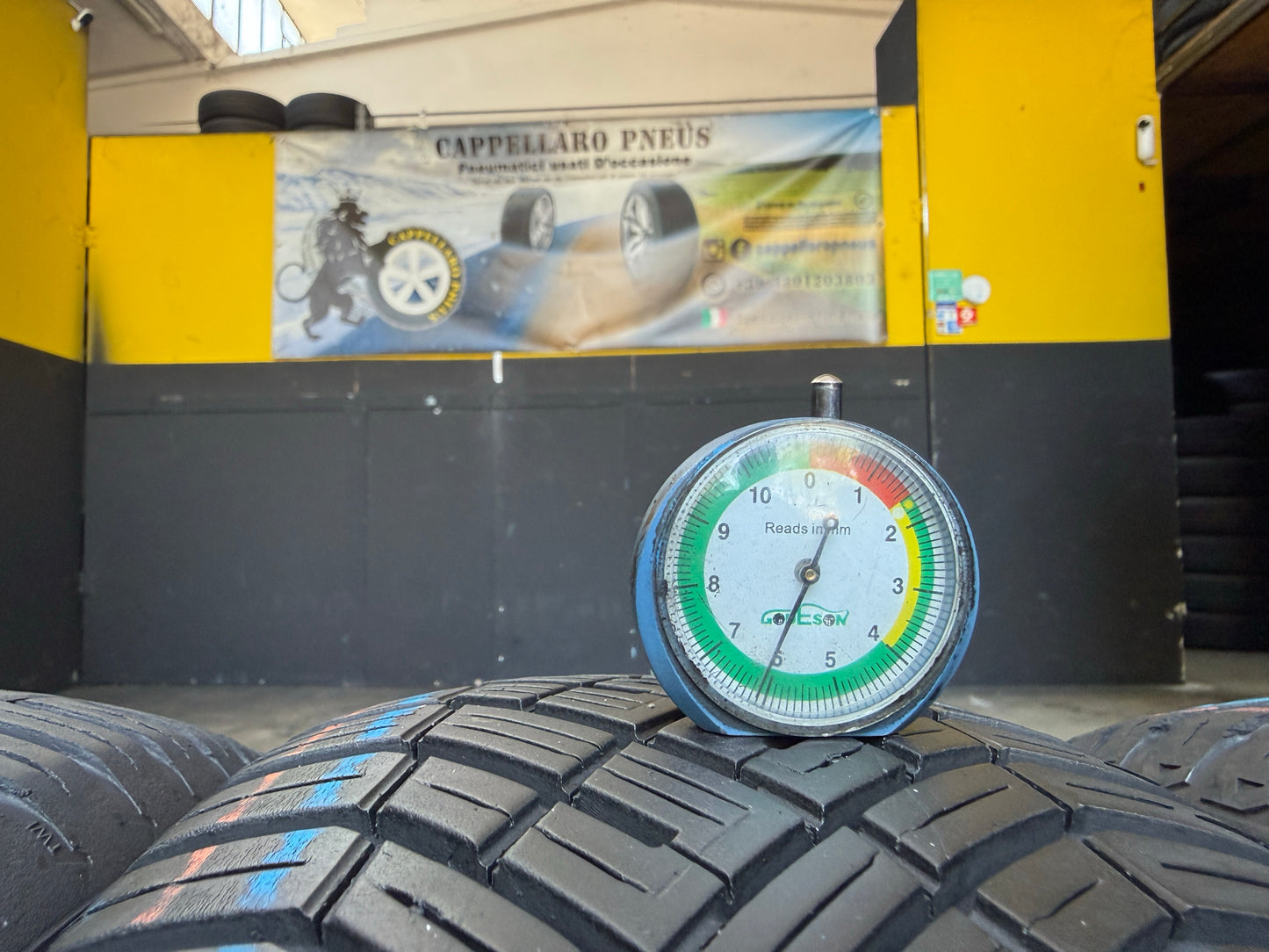 Usato: 4 Pneumatici Continental / Nexen 195/65R15 95H-95T XL 4 Stagioni 85% Residui