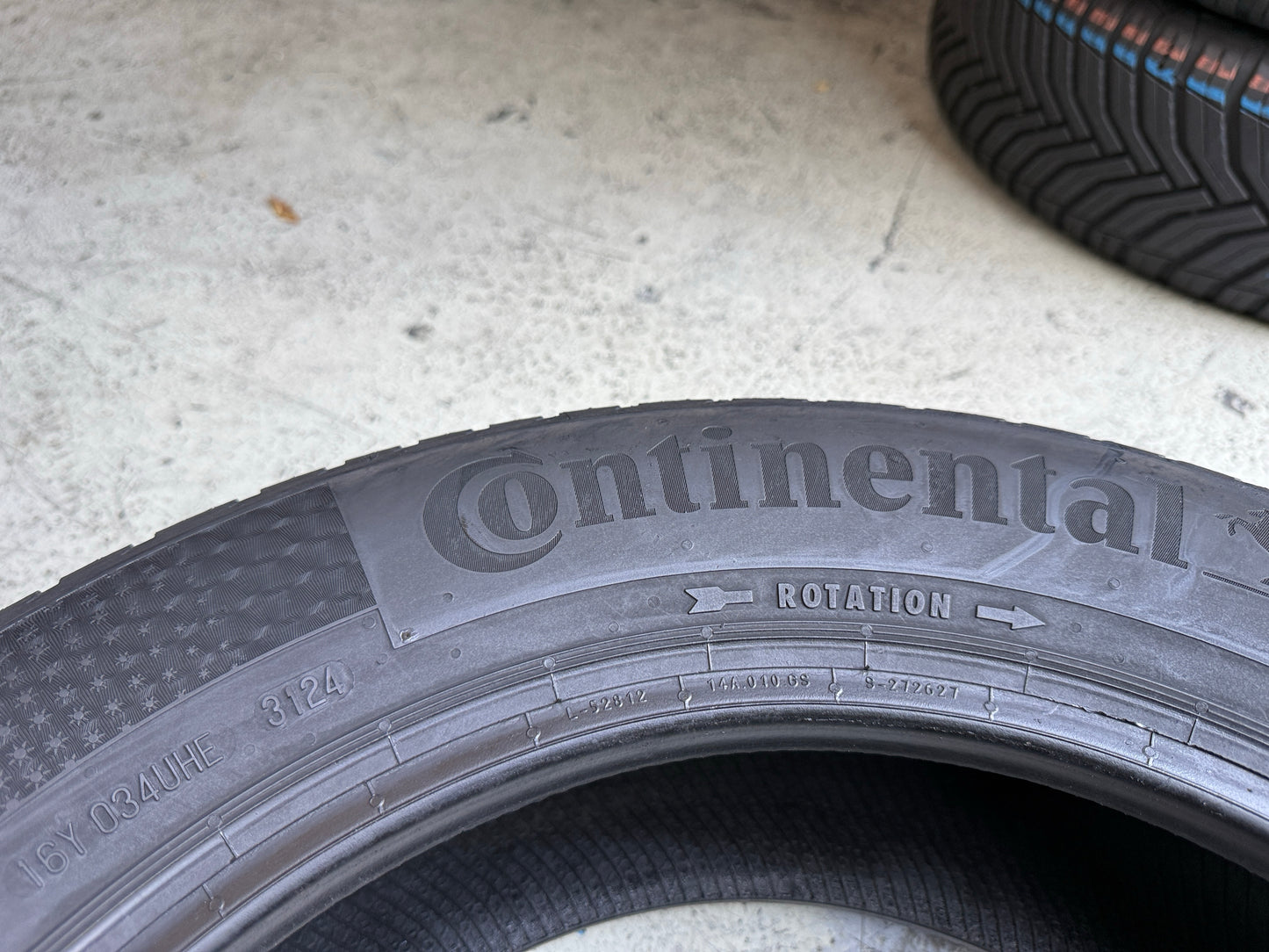Usato: 4 Pneumatici Continental / Nexen 195/65R15 95H-95T XL 4 Stagioni 85% Residui