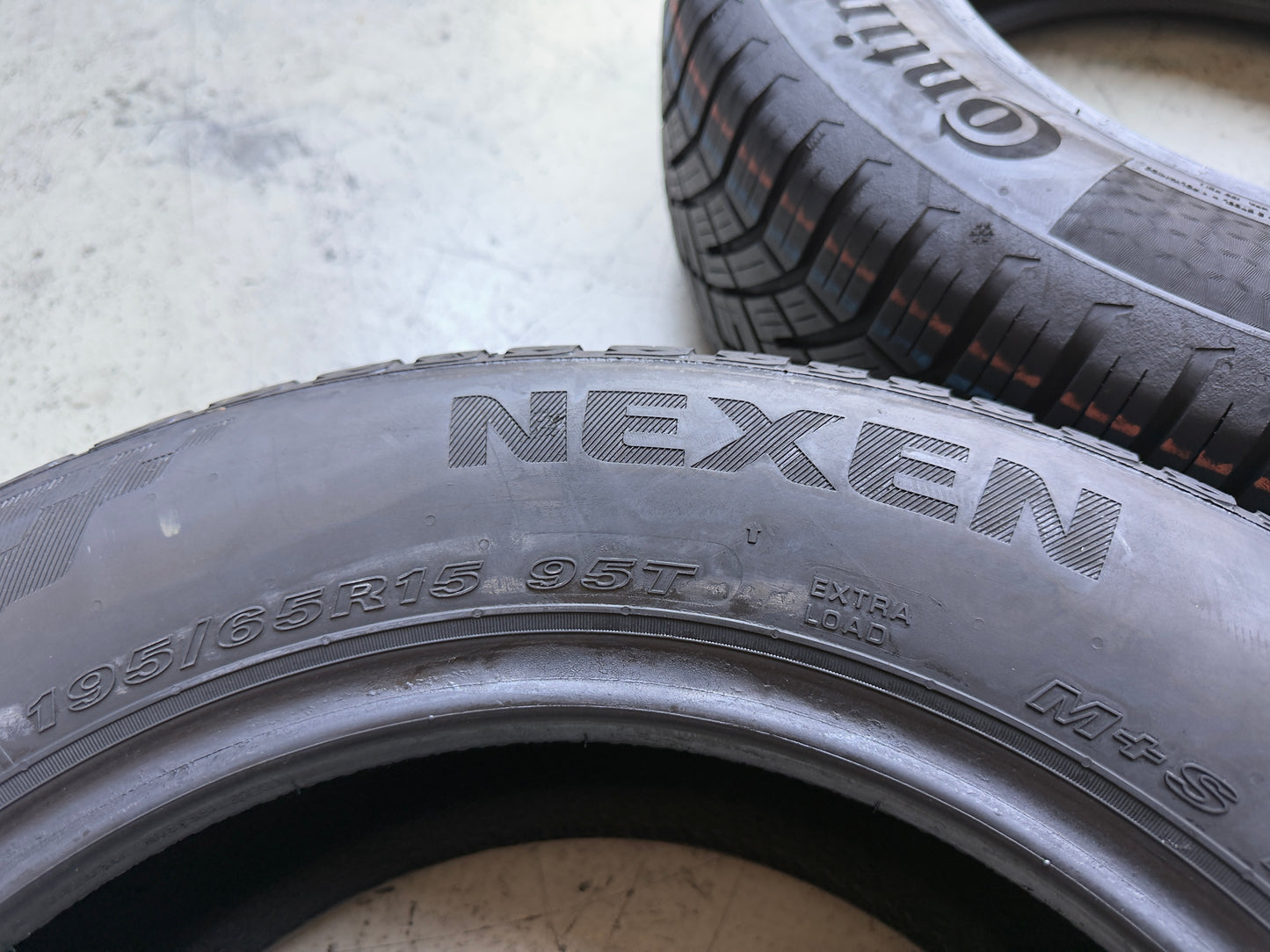 Usato: 4 Pneumatici Continental / Nexen 195/65R15 95H-95T XL 4 Stagioni 85% Residui