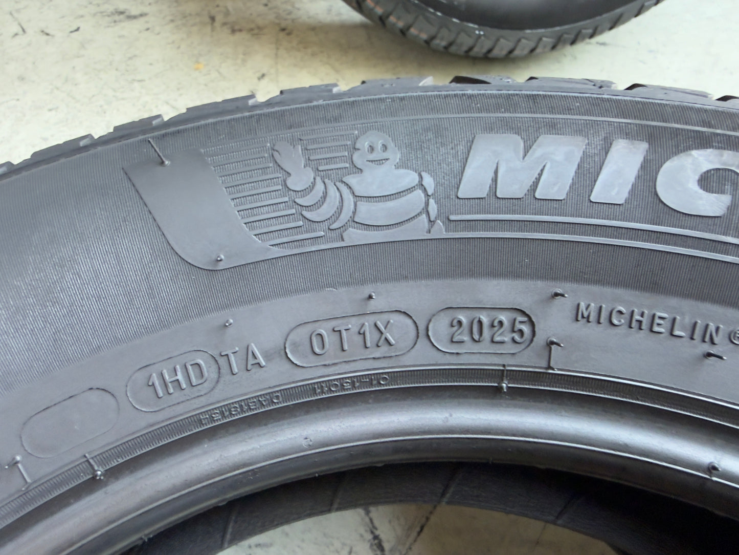 Usato: 4 Pneumatici Michelin CrossClimate 2 195/65R15 95H XL 4 Stagioni 90% Residui