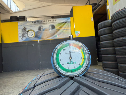 Usato: 2 Pneumatici Michelin CrossClimate 2 195/65R15 95V XL 4 Stagioni 80% Residui