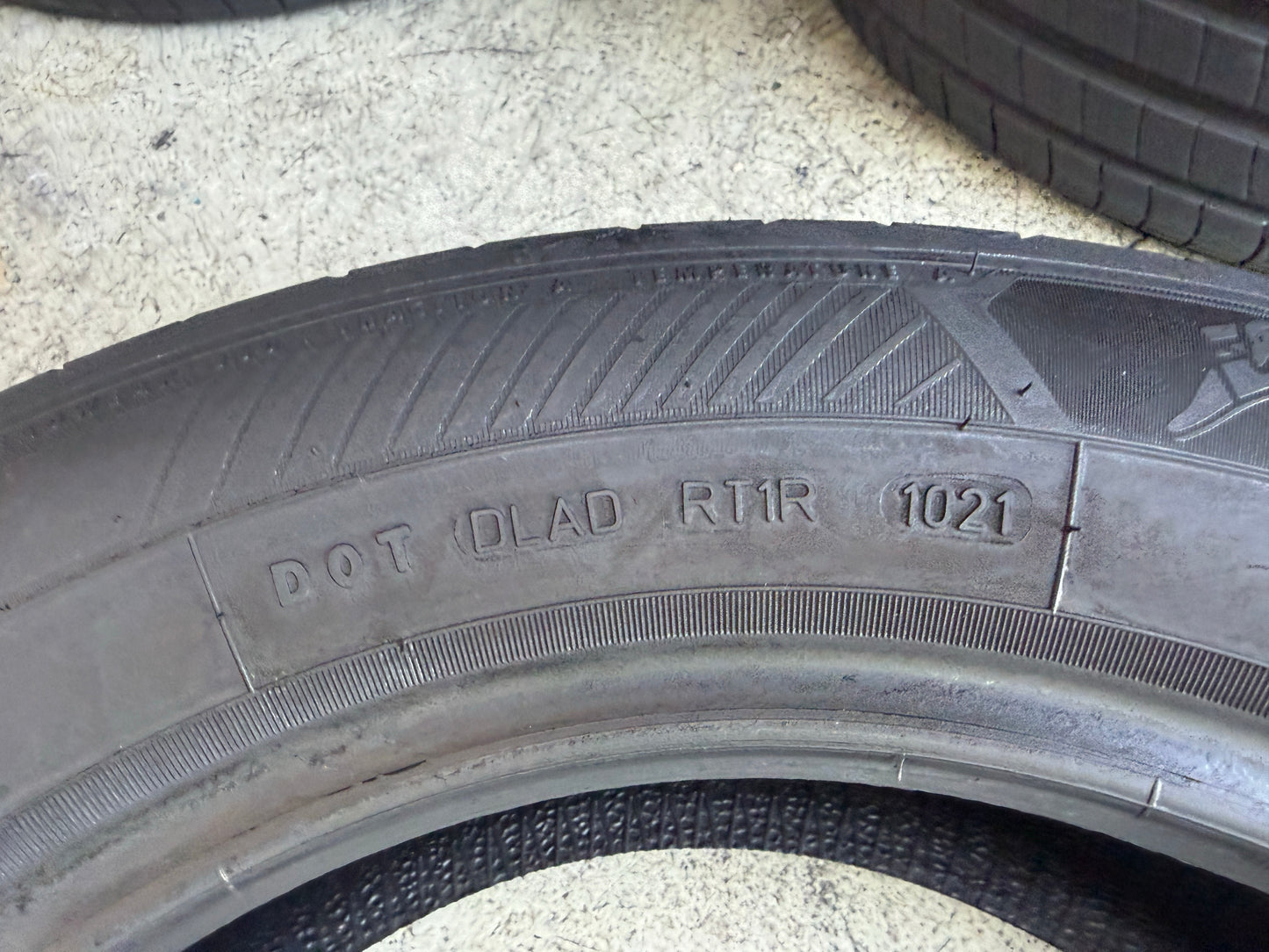 Usato: 4 Pneumatici Goodyear EfficientGrip Performance 2 185/65R15 88H Estive 90% Residui