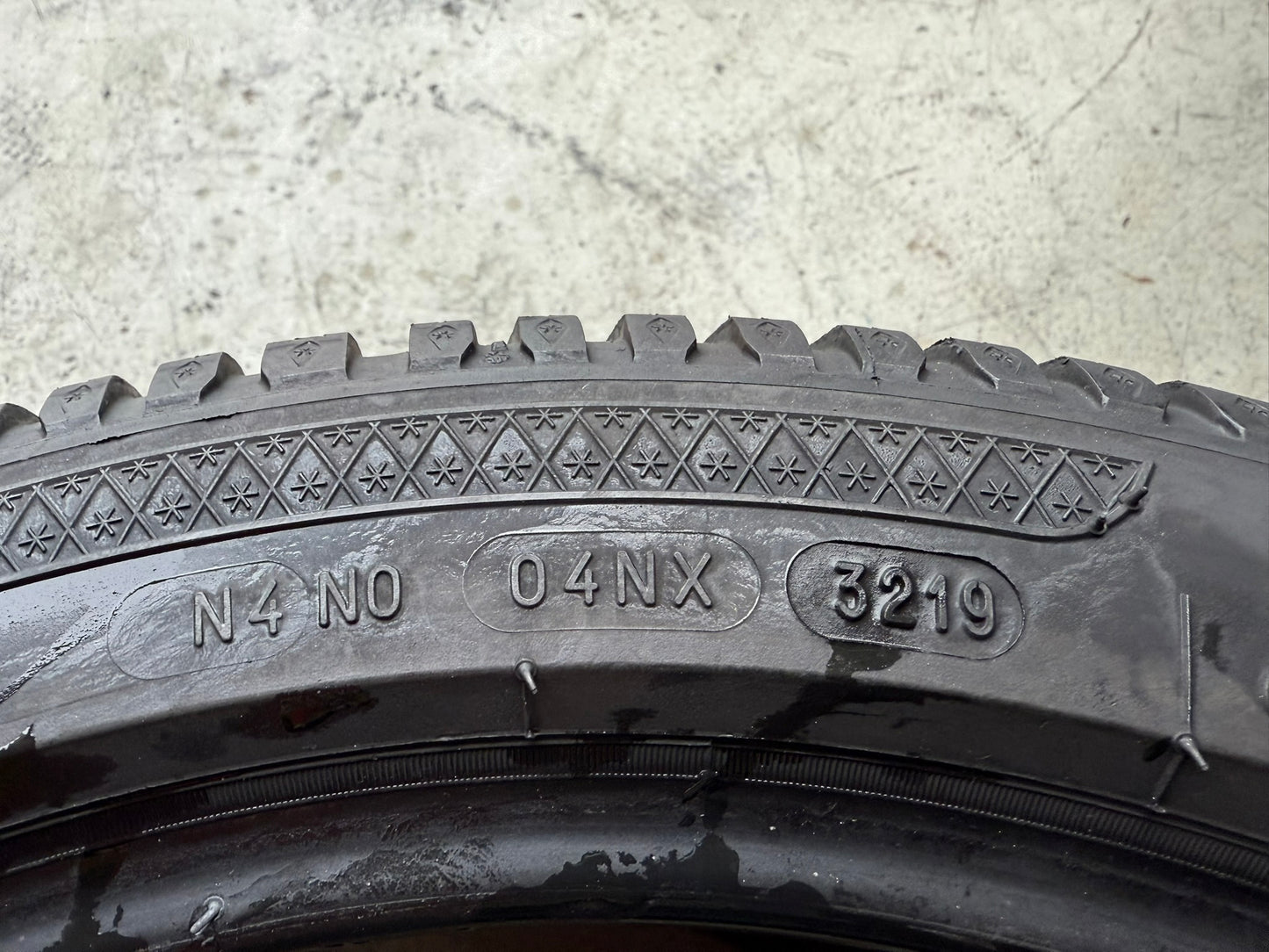 Usato: 2 Gomme 215/45R17 91H XL Kleber Invernale 80% residui