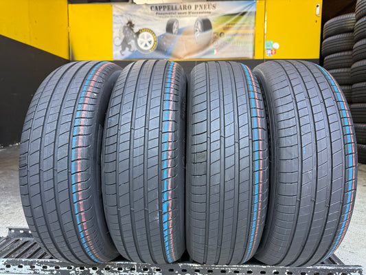 Usato: 4 Pneumatici Michelin e.Primacy / Primacy 4 185/65R15 92T-88T Estive 85% Residui