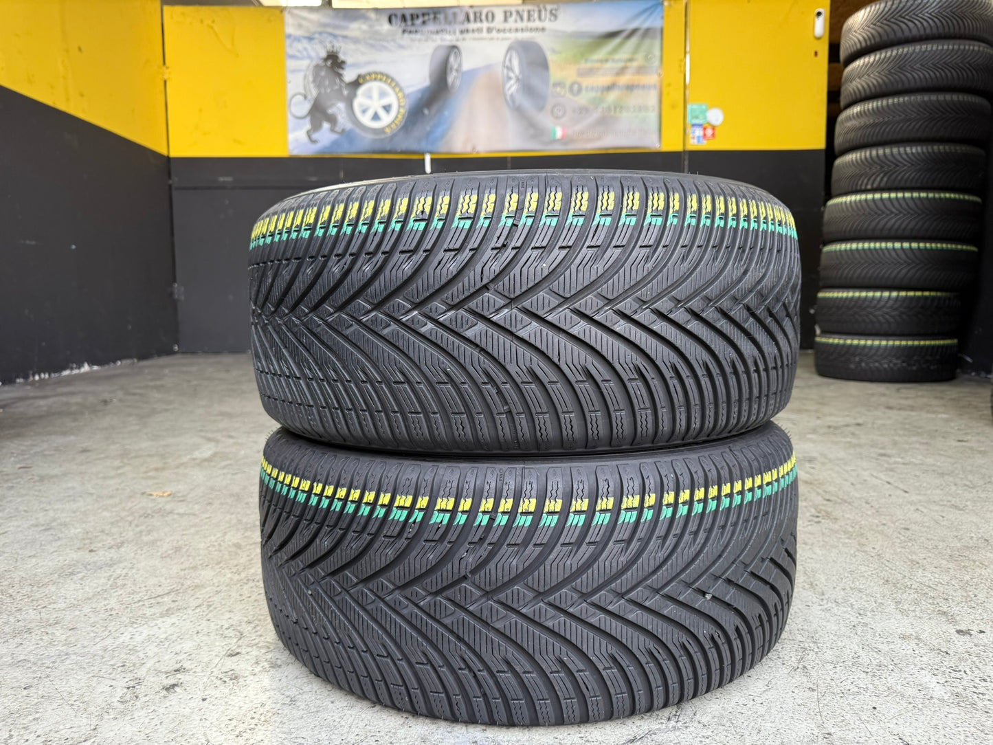 Usato: 2 Gomme 245/40R18 97V XL Kleber Invernali 95% residui
