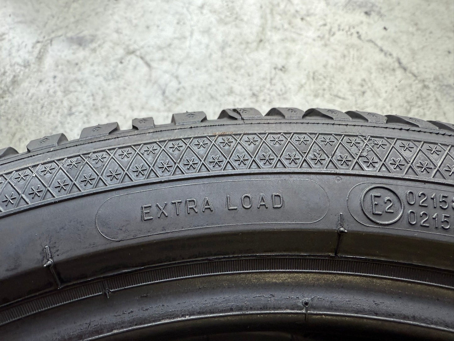Usato: 2 Gomme 245/40R18 97V XL Kleber Invernali 95% residui