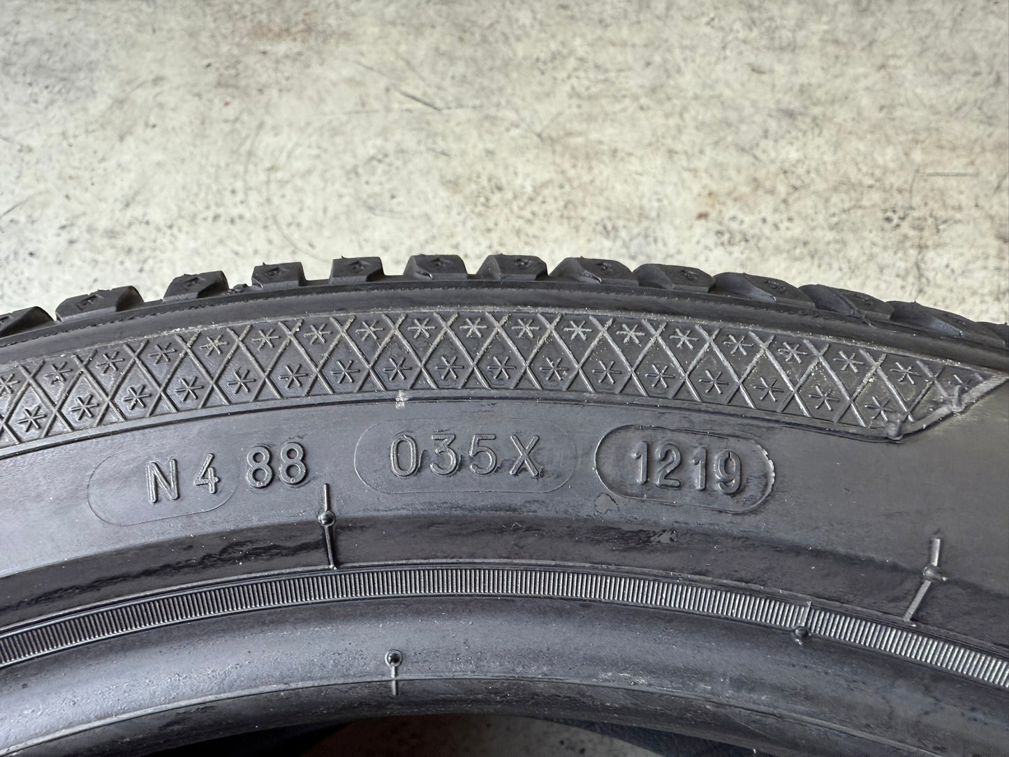 Usato: 2 Gomme 245/40R18 97V XL Kleber Invernali 95% residui
