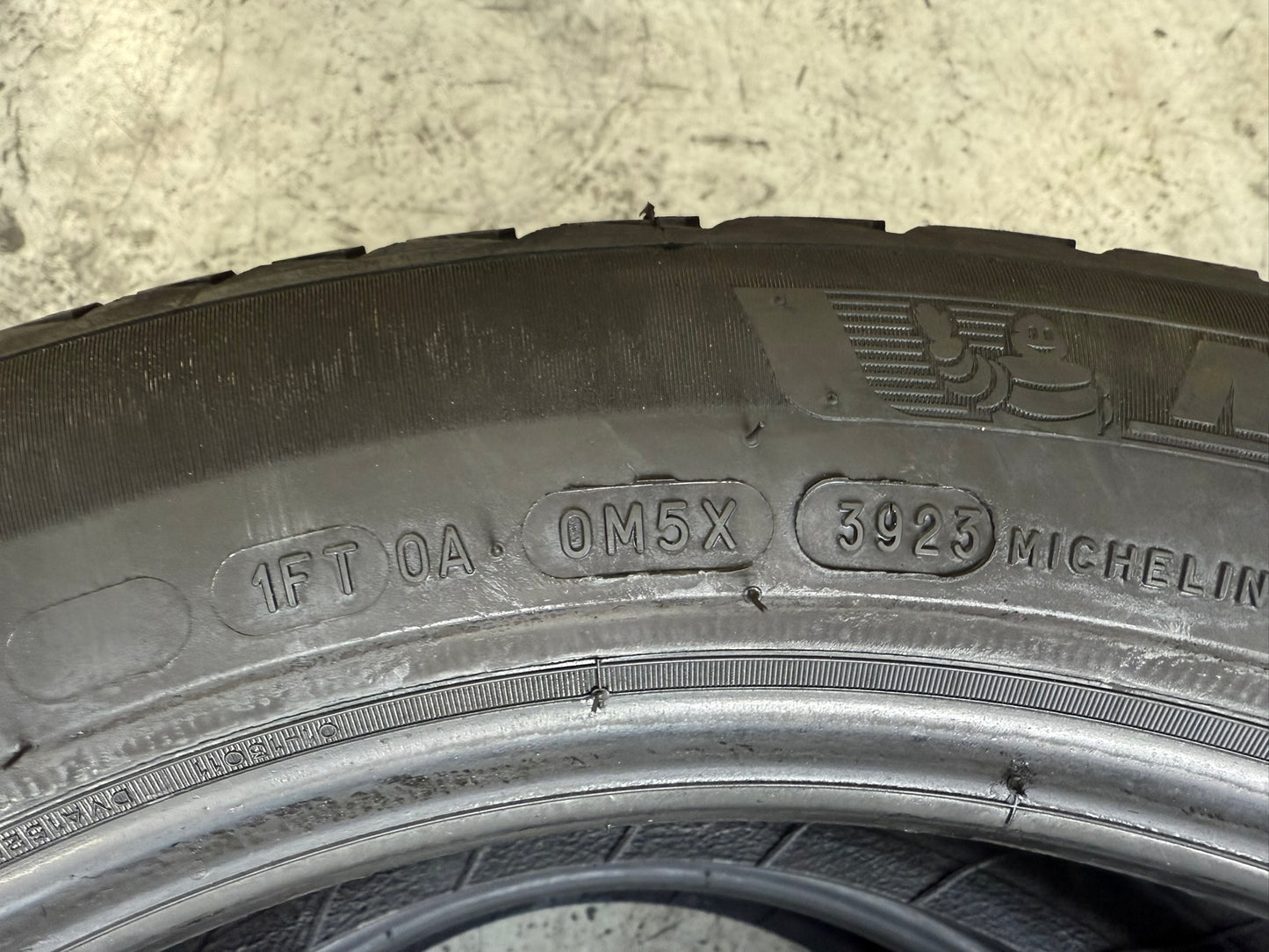 Usato: 2 Gomme 225/50R17 94W Michelin 4 Stagioni 80% residui