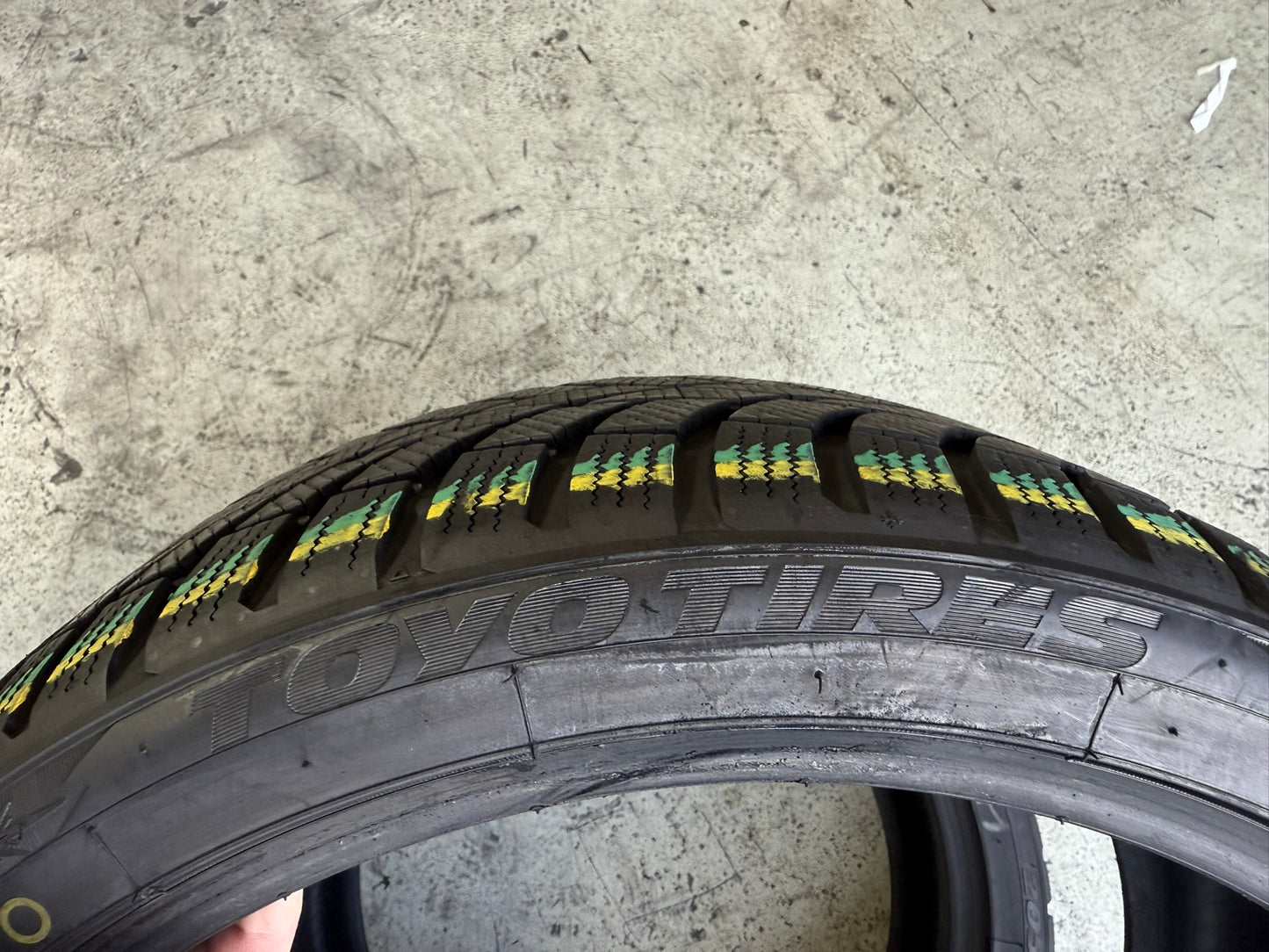 Usato: 2 Gomme 205/40R18 86V XL Toyo Invernali 95% residui