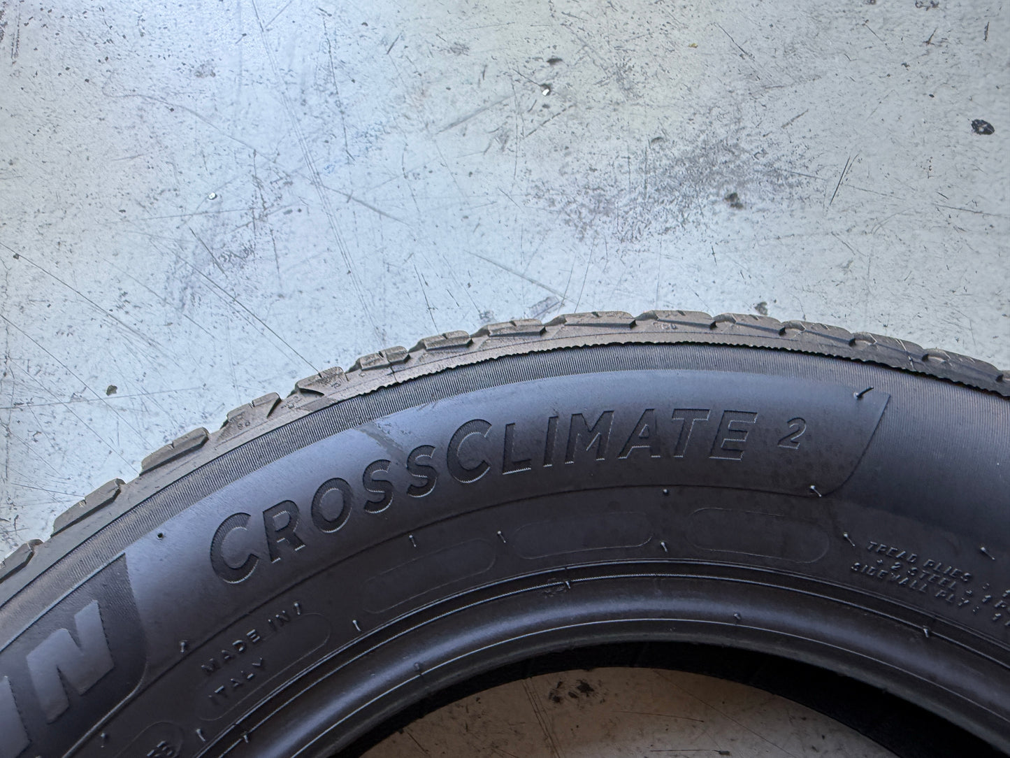 Usato: 4 Pneumatici Michelin CrossClimate 2 185/65R15 88H/92V XL 4 Stagioni 85% Residui