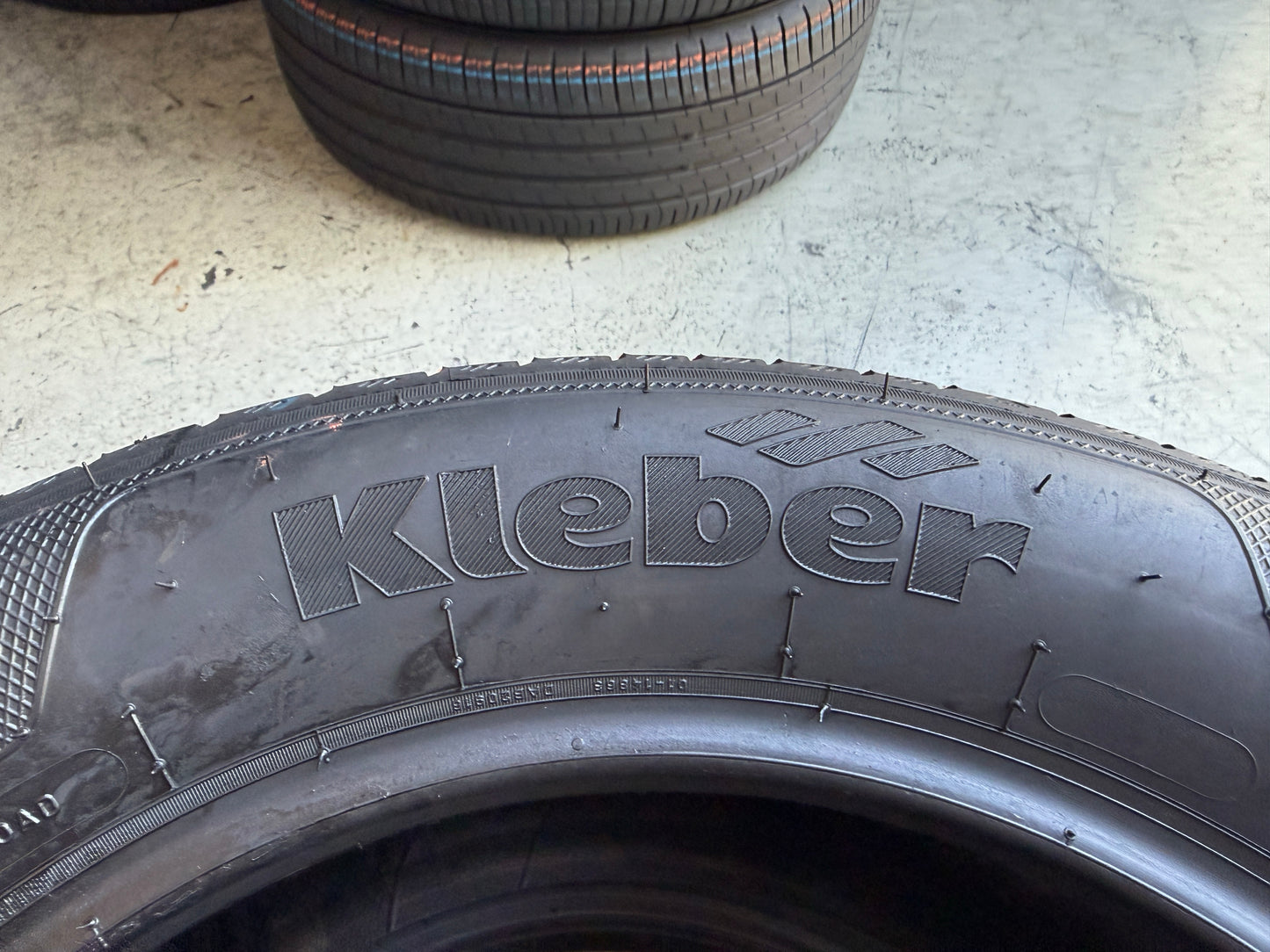 Usato: 2 Pneumatici Kleber Dynaxer HP4 215/60R16 99V XL Estivi 90% Residui