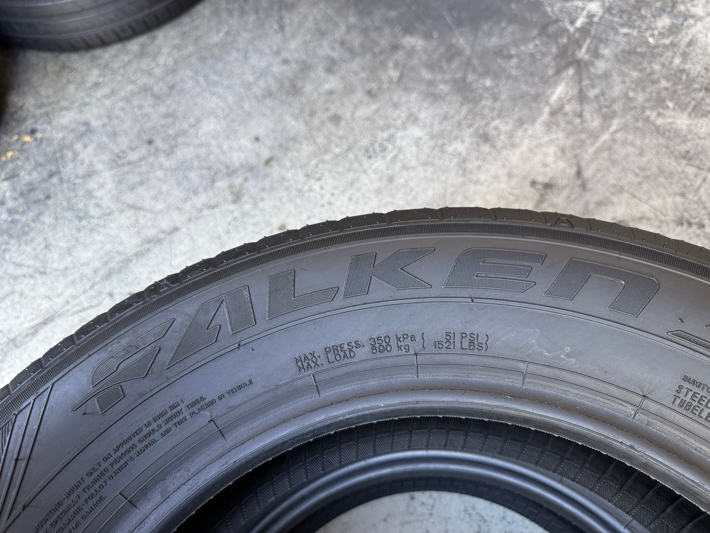 Usato: 2 Pneumatici Falken Ziex ZE310 Ecorun 215/60R16 95V Estivi 90% Residui