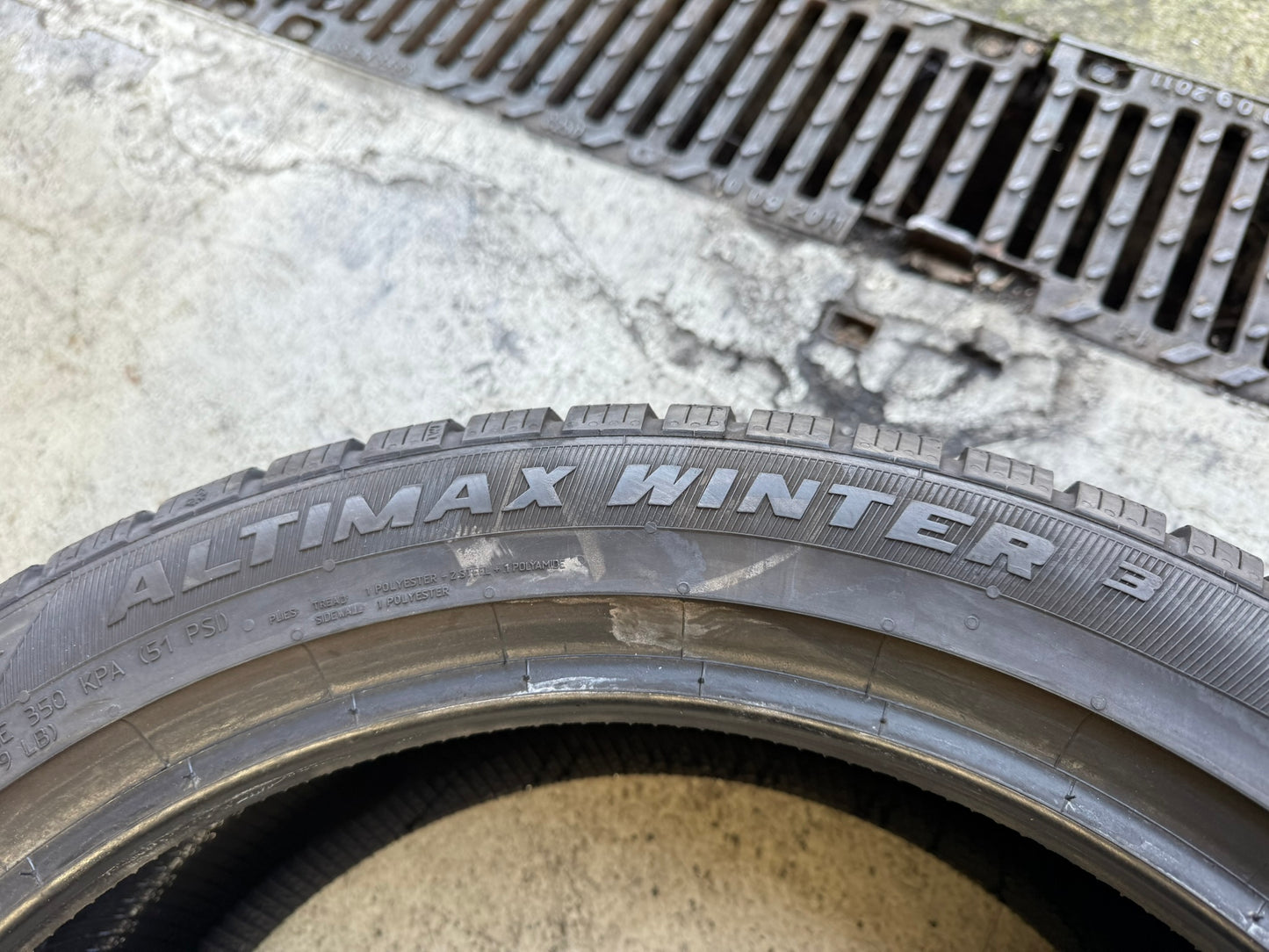 Usato: 4 Gomme 245/40R18 97V XL General Invernale 90% residui (Sottomarca Continental)