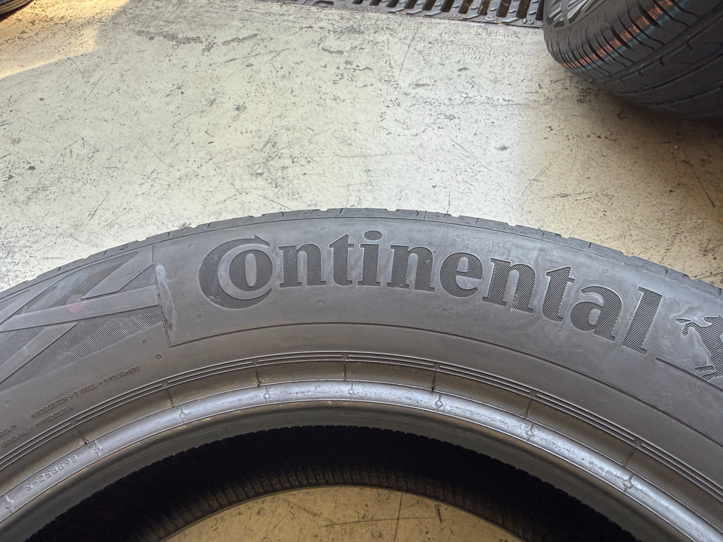 Usato: 4 Pneumatici Continental EcoContact 6 205/60R16 92H EVc Estive 90-95% Residui