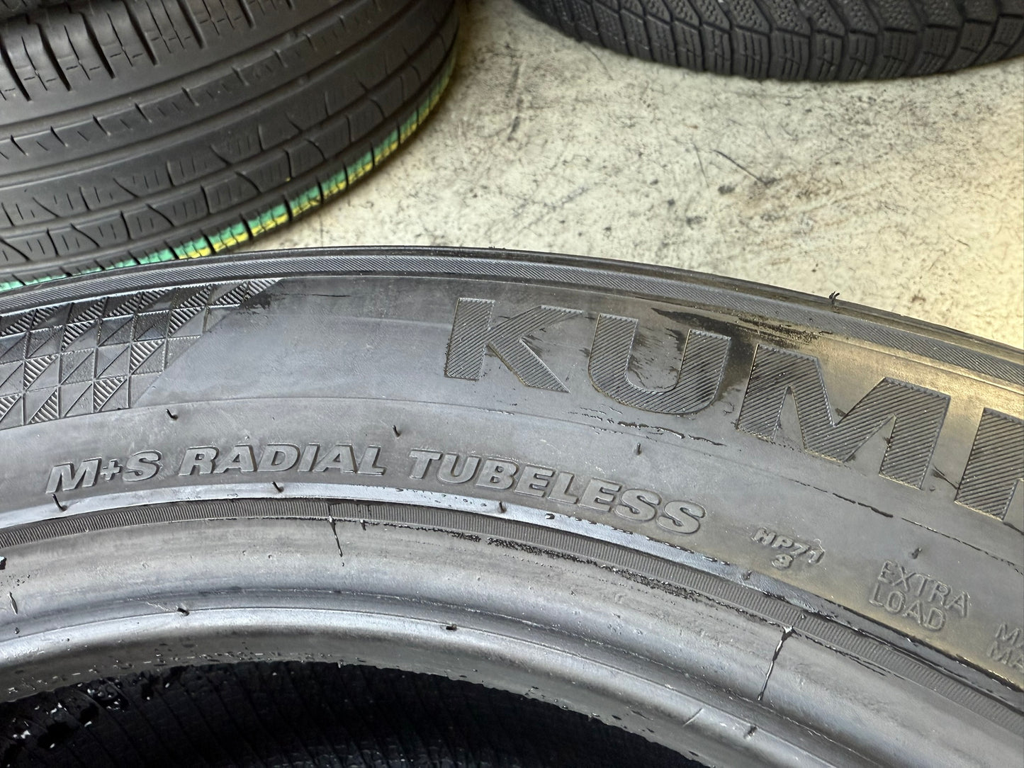 Usato: 4 Gomme 235/55R18 104V XL Kumho 4 Stagioni 95% residui