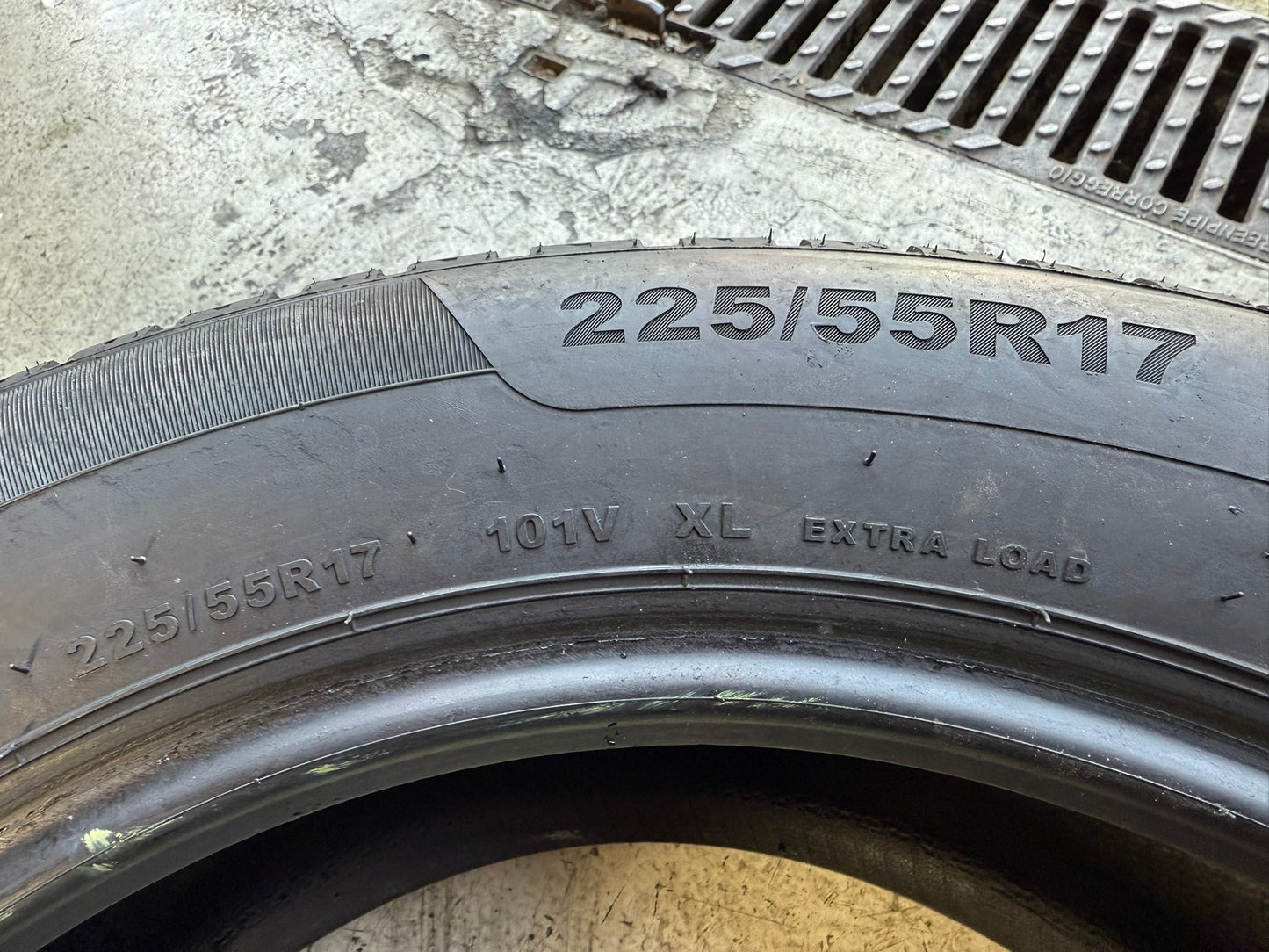 Usato: 4 Gomme 225/55R17 101V XL Giti Invernale 90% residui