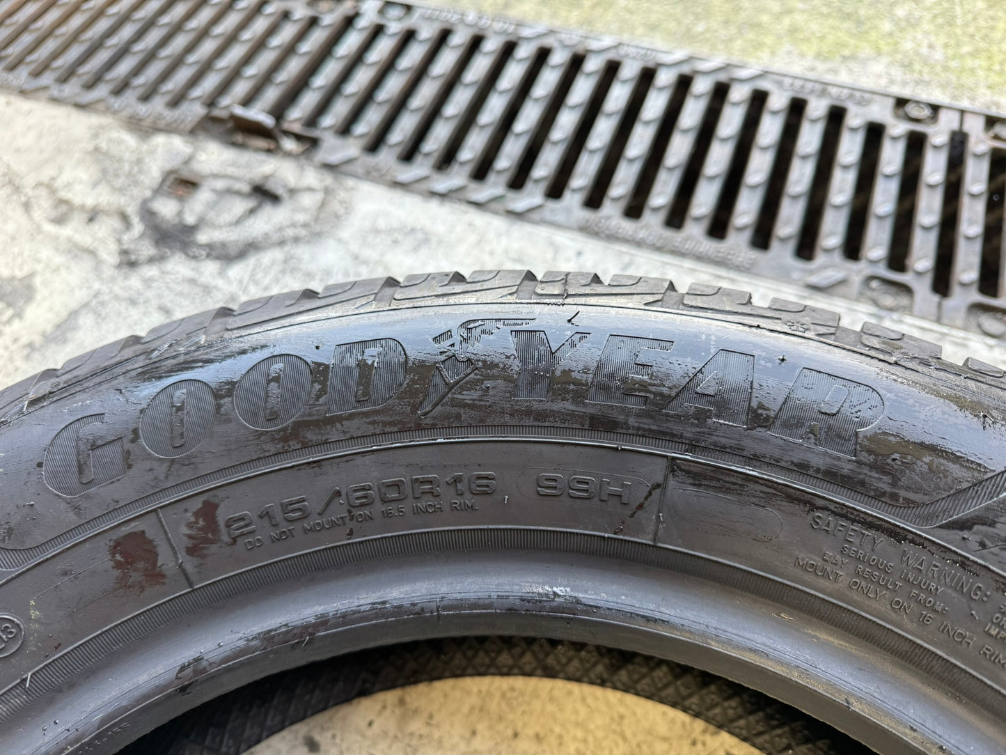 Usato: 4 Gomme 215/60R16 99H XL Goodyear Invernali 95% residui