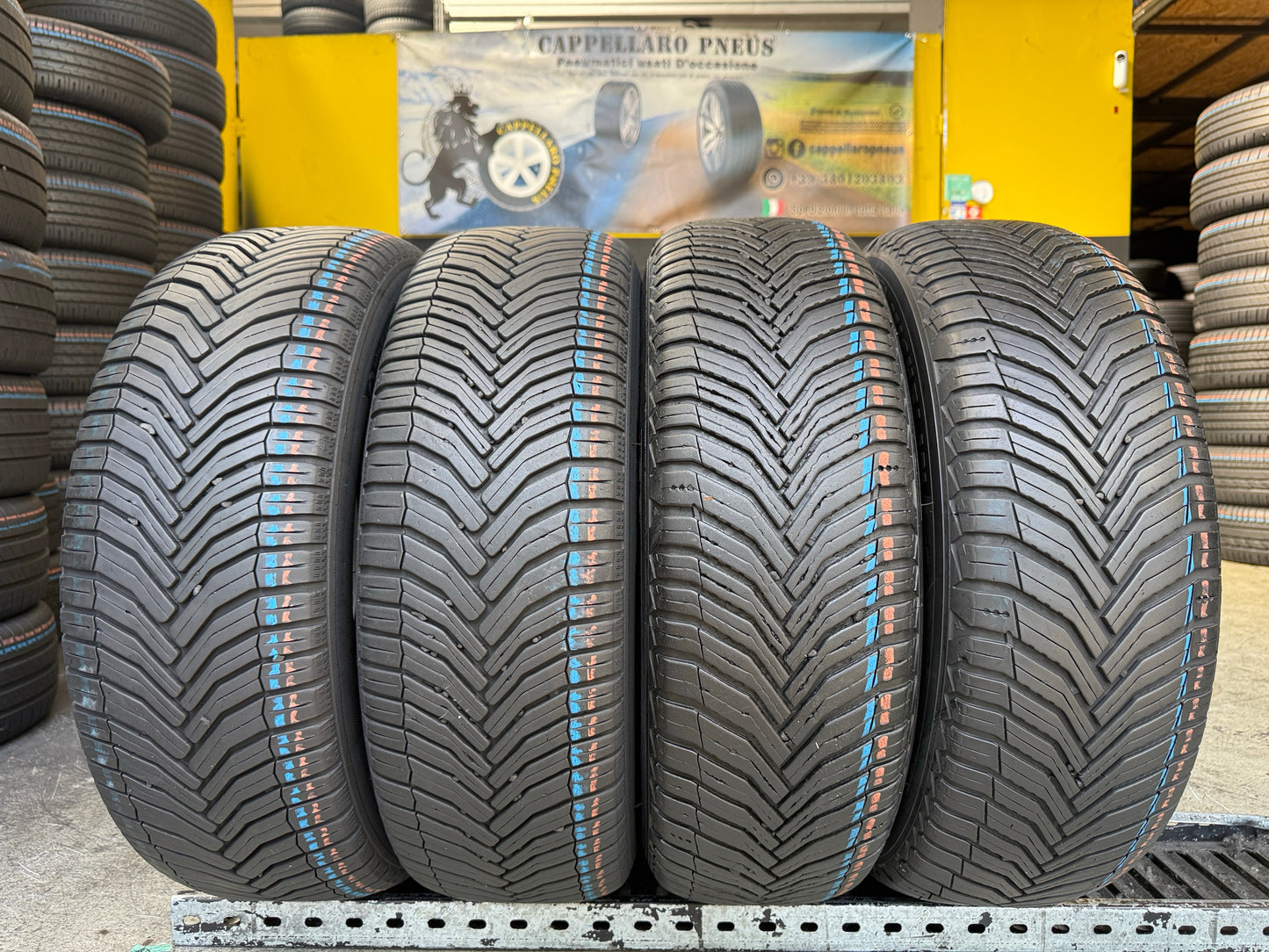 Usato: 4 Pneumatici Michelin CrossClimate 205/60R16 96H-96V XL 4 Stagioni 85% Residui