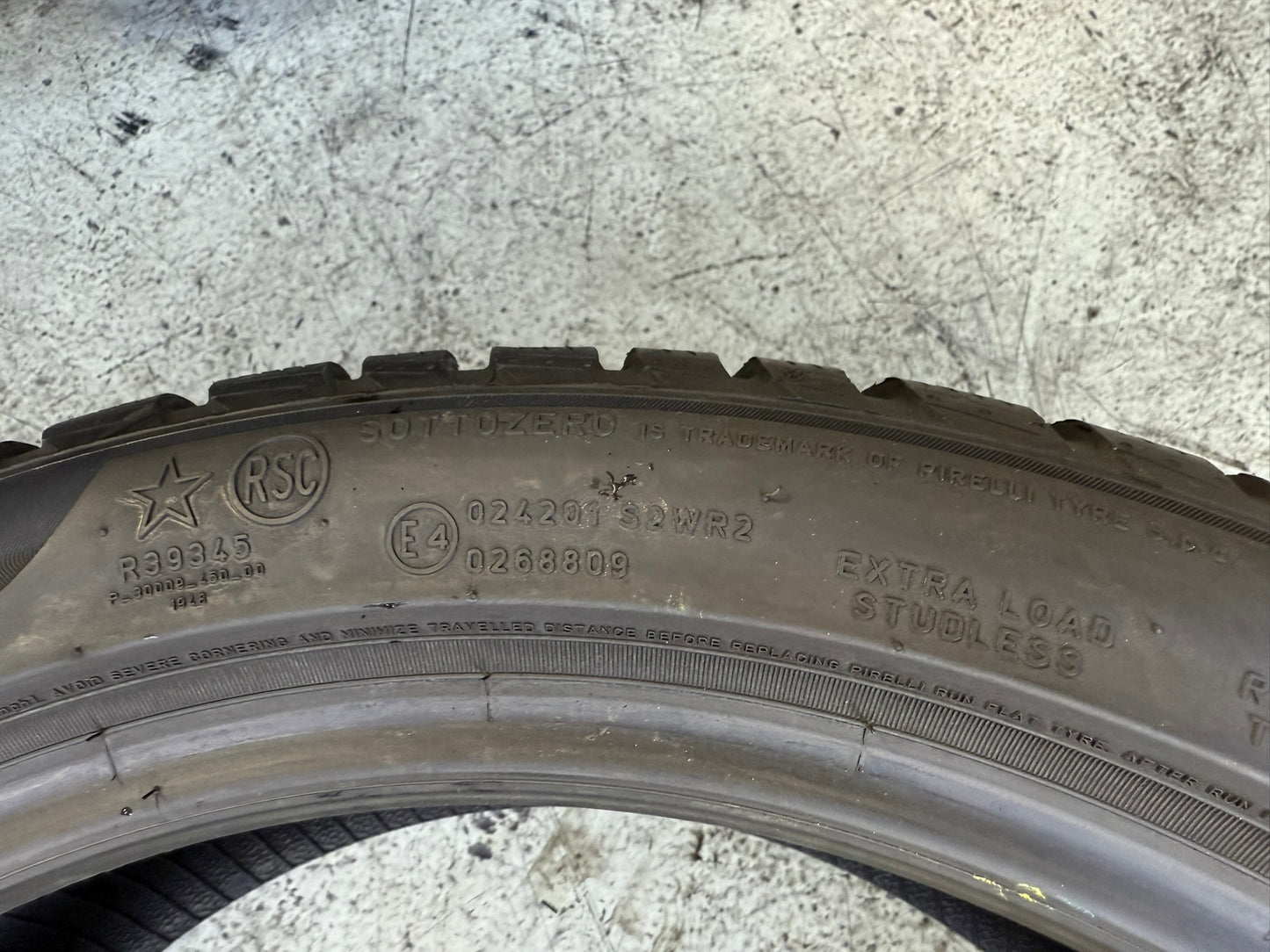 Usato: 4 Gomme 225/45R18 95H XL RSC Pirelli Invernali 95% residui