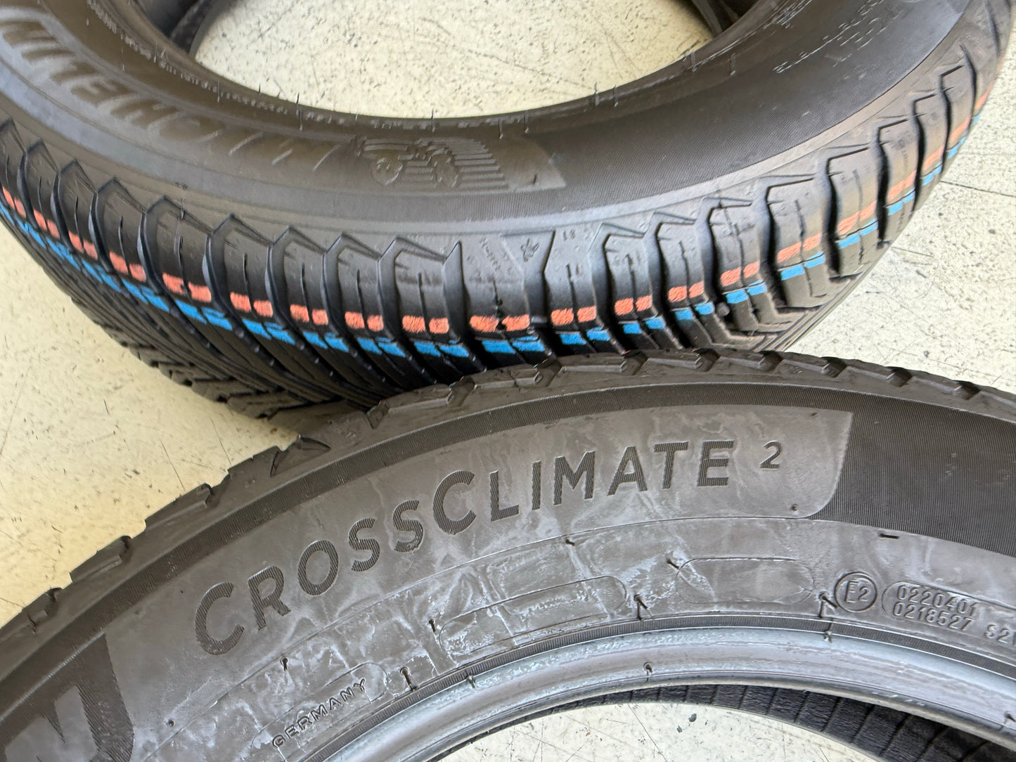 Usato: 4 Pneumatici Michelin CrossClimate 205/60R16 96H-96V XL 4 Stagioni 85% Residui