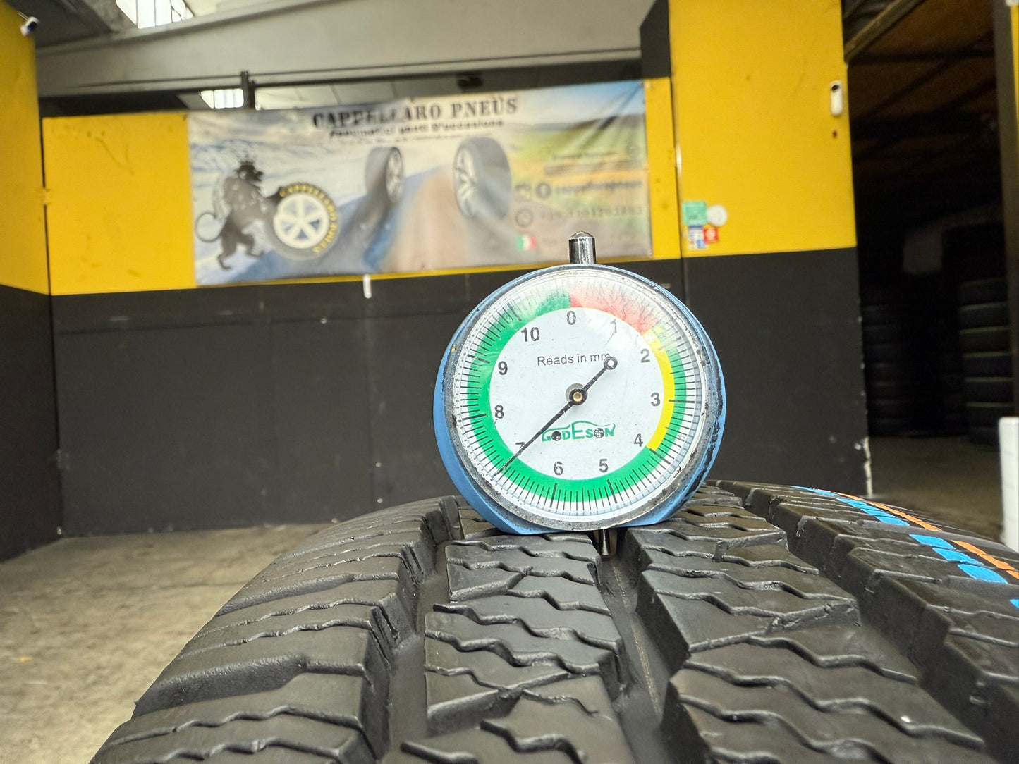 Usato: 6 Gomme 185R15C 103/102R Maxxis Invernali 90% residui