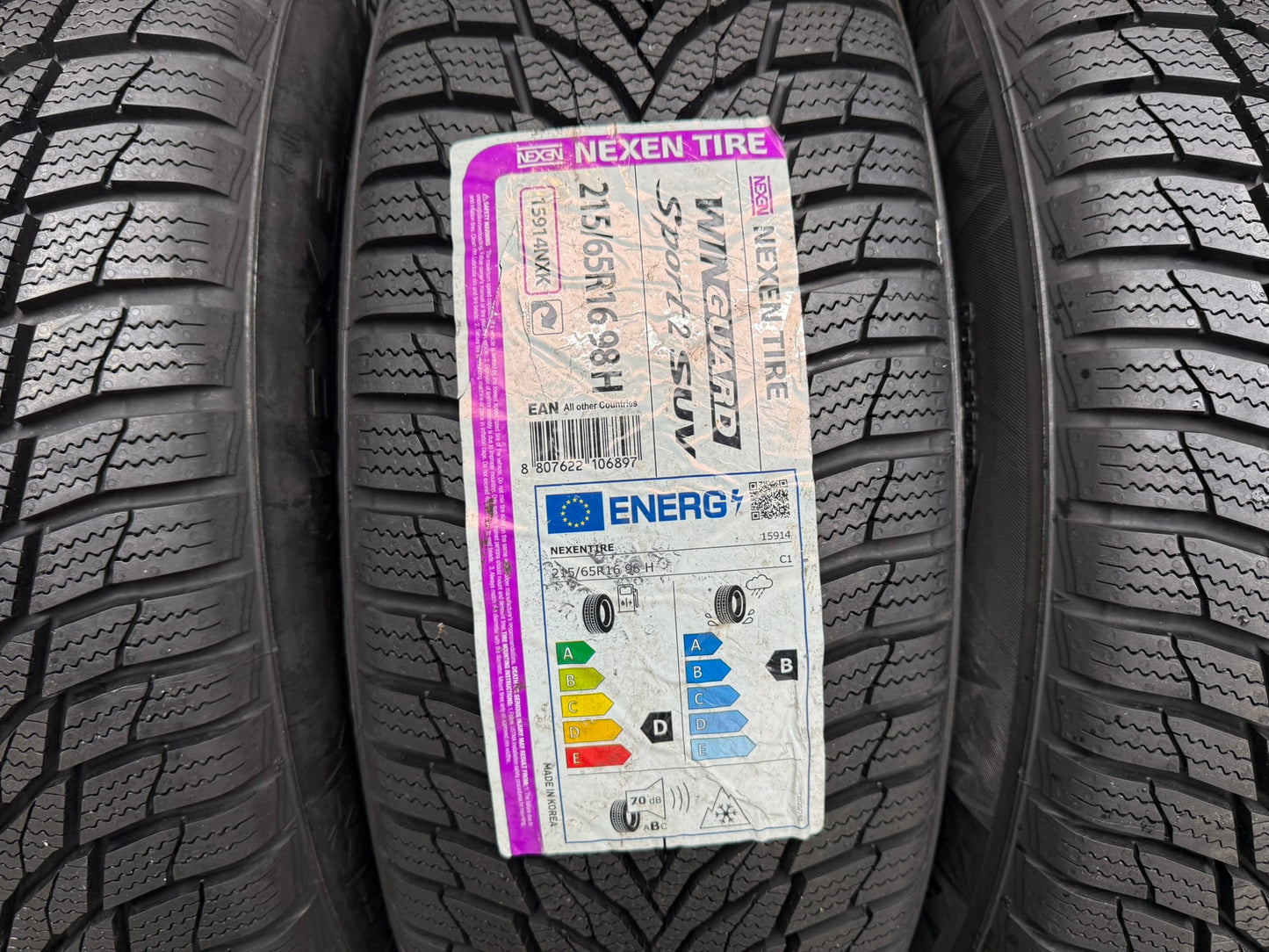 Nuovo: 4 Gomme Nexen WinGuard Sport 2 SUV 3PMSF 215/65R16 98H