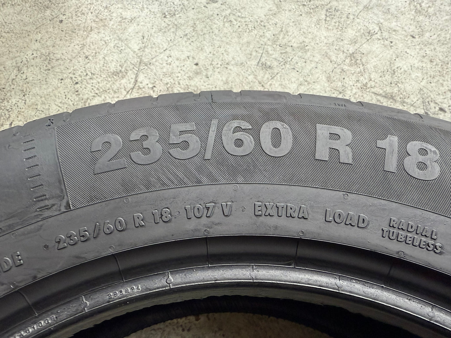Usato: 4 Gomme 235/60R18 107V XL Continental Estive 80% residui