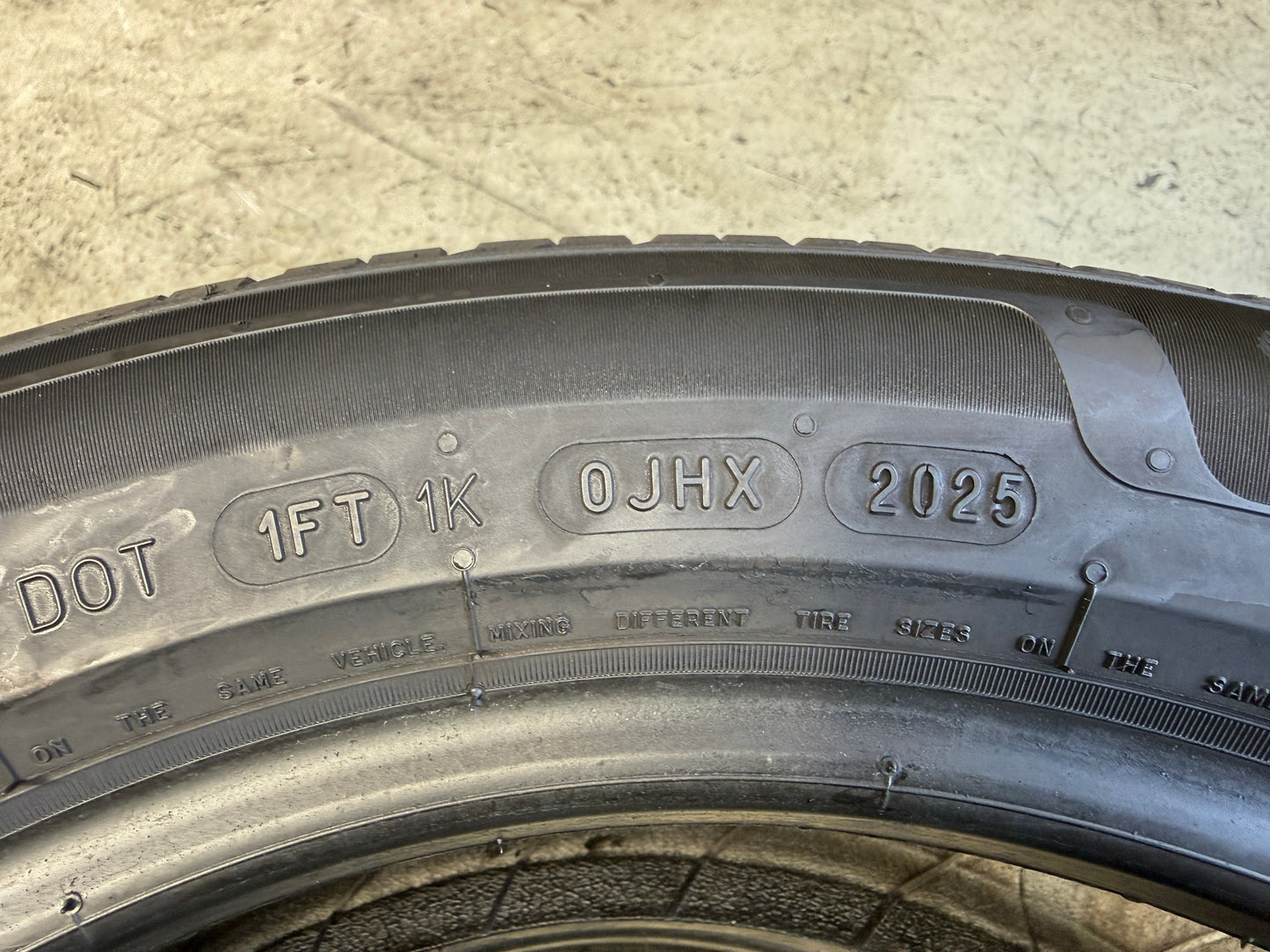 Usato: 2 Pneumatici Michelin Primacy 5 195/55R16 87V Estivi 90% Residui DOT 2025