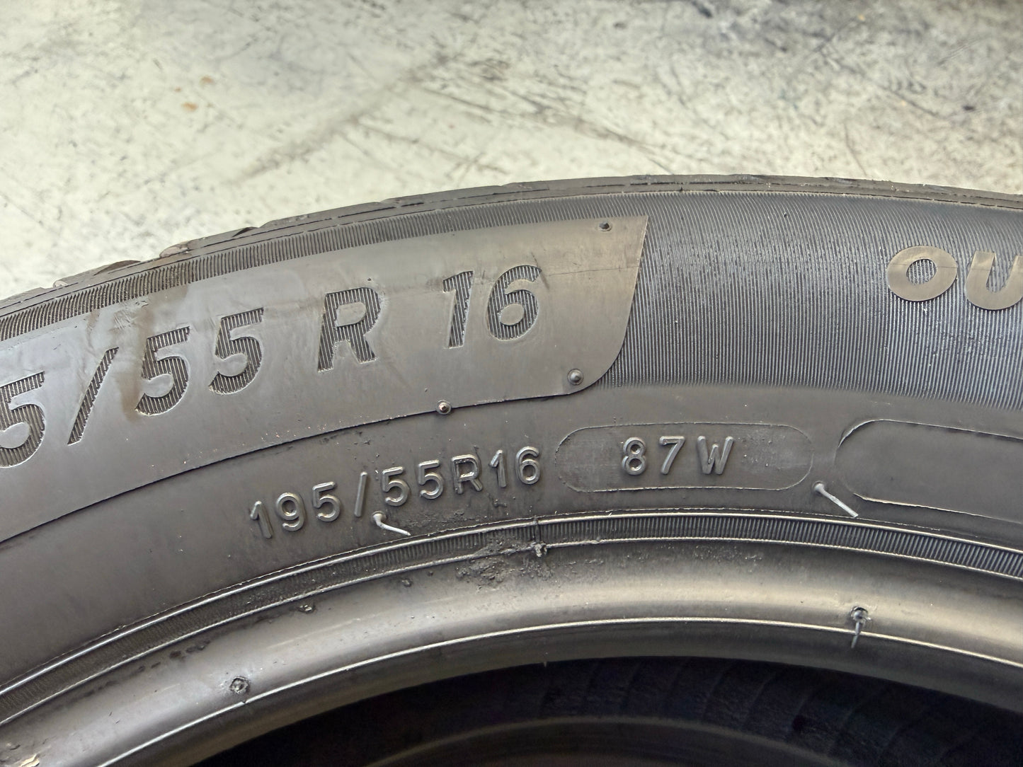 Usato: 2 Pneumatici Michelin Primacy 4 195/55R16 87W * BMW Estivi 80% Residui