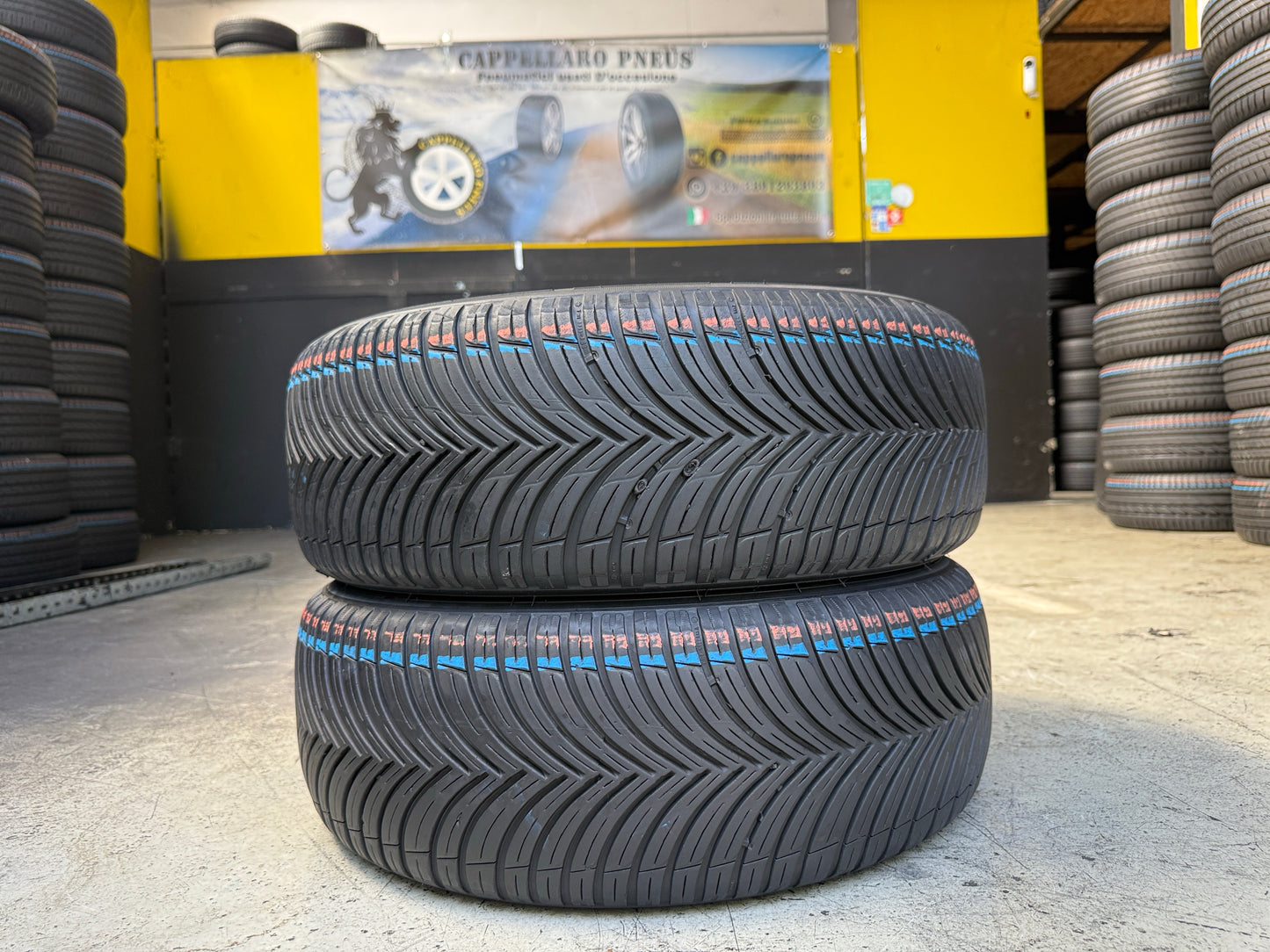 Usato: 2 Pneumatici Kleber Quadraxer 3 195/55R16 87V 4 Stagioni 90% Residui