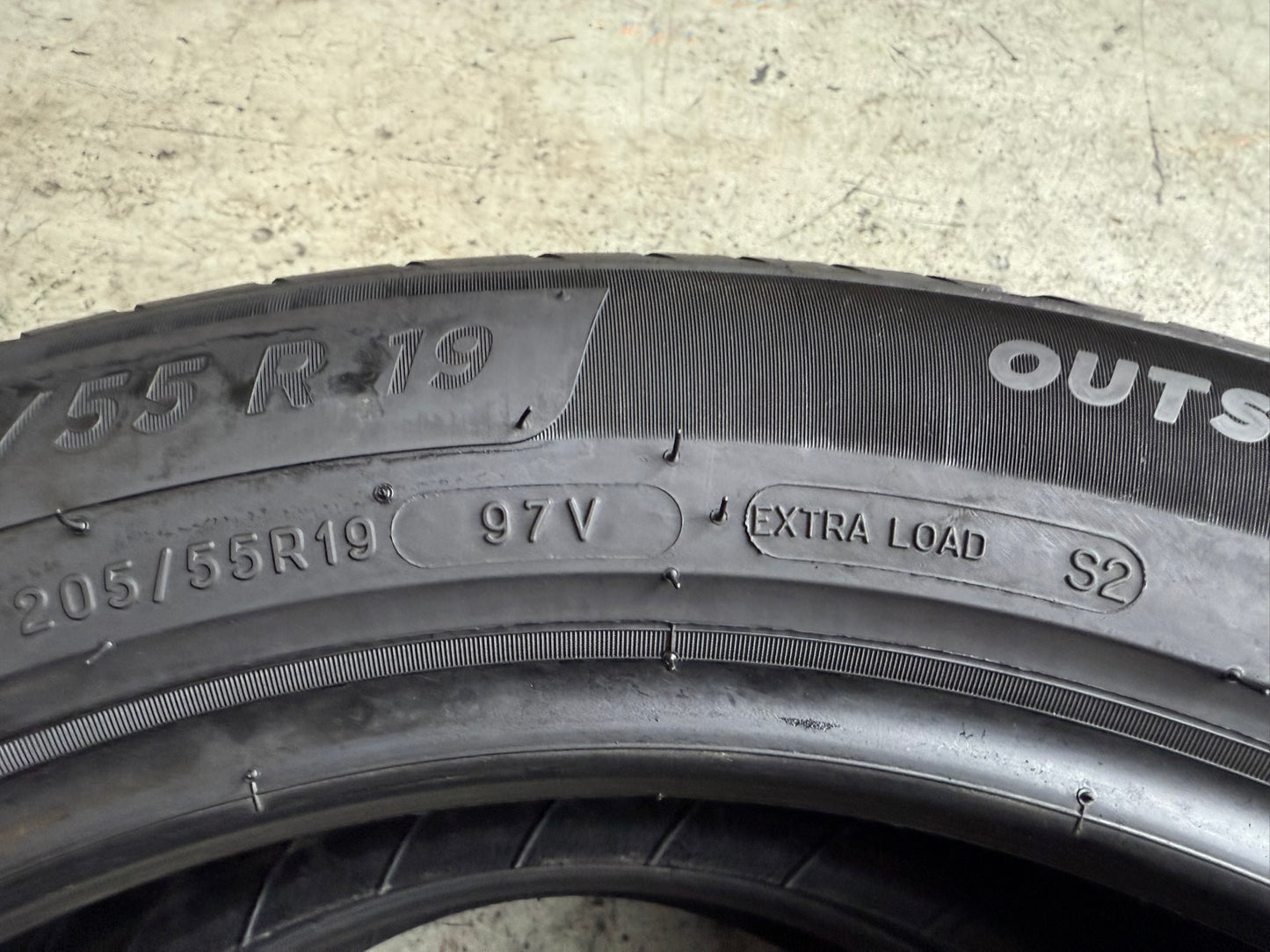Usato: 2 Gomme 205/55R19 97V XL Michelin Estive 85% residui