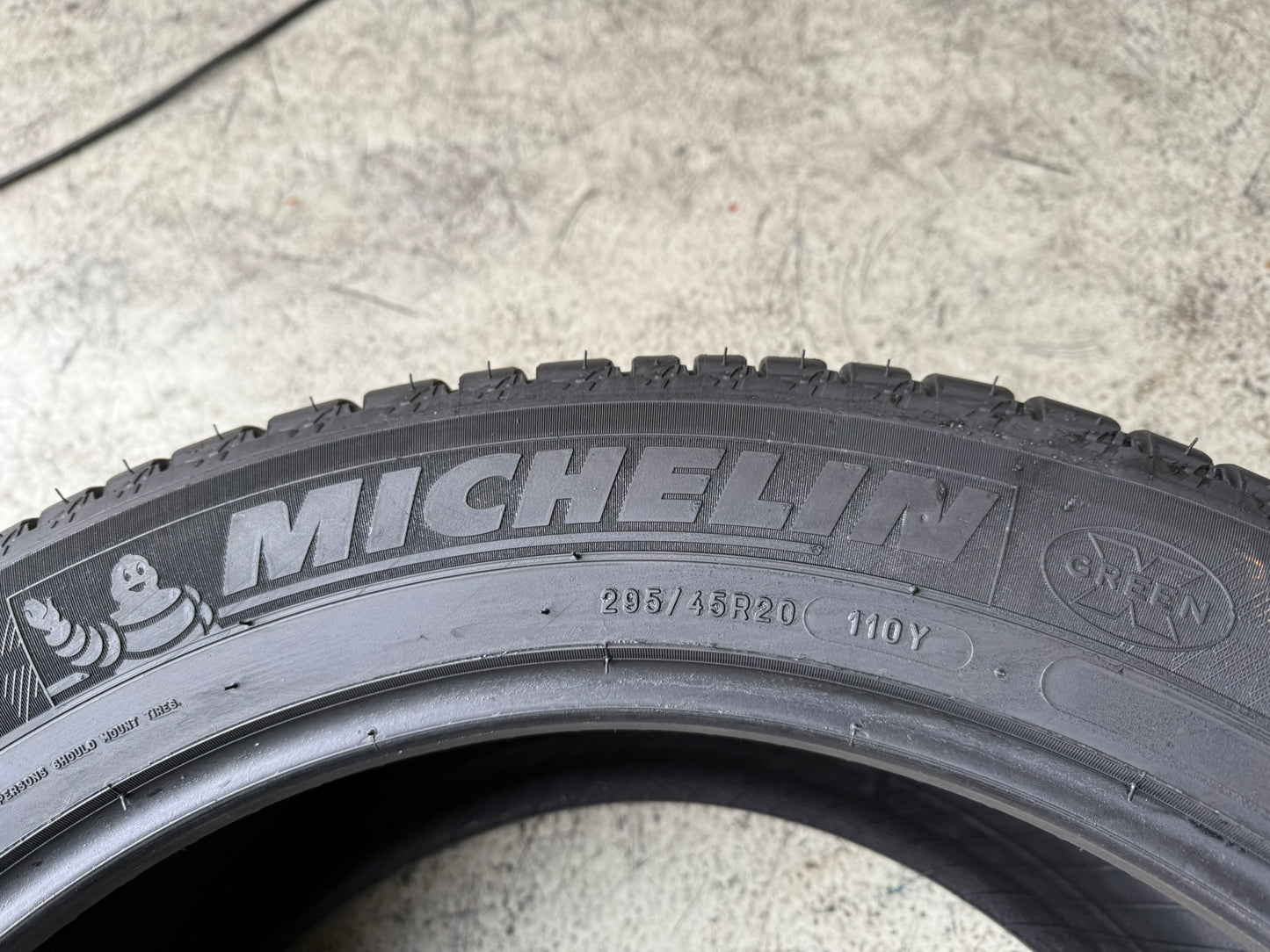 Usato: 4 Gomme 295/45R20 110Y Michelin estive 85% residui