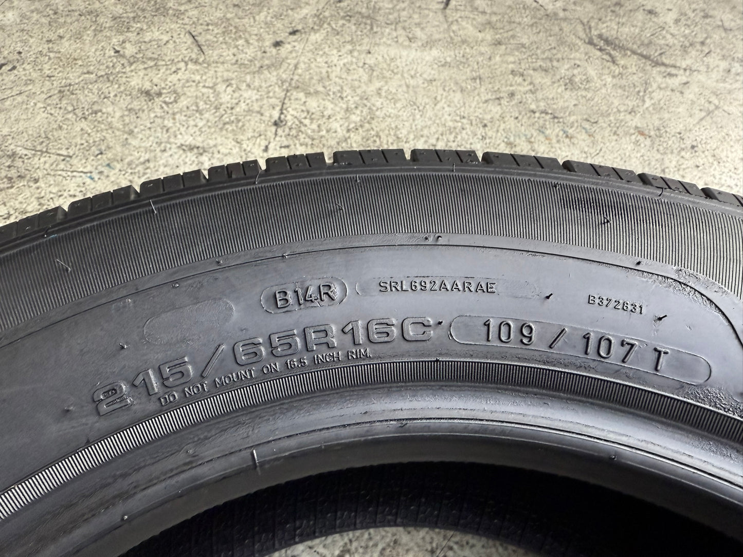 Usato: 4 Gomme 215/65R16 C 109/107T Sava estive 85% residui