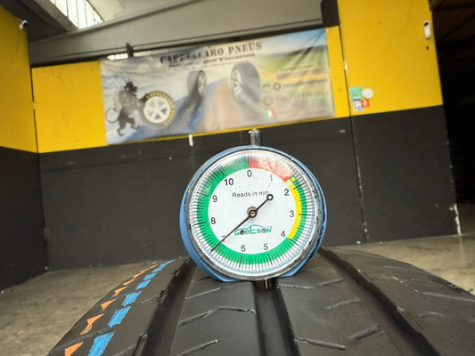 Usato: 2 Gomme 185/75R16C 104/102T Nexen Estivi 80% residui