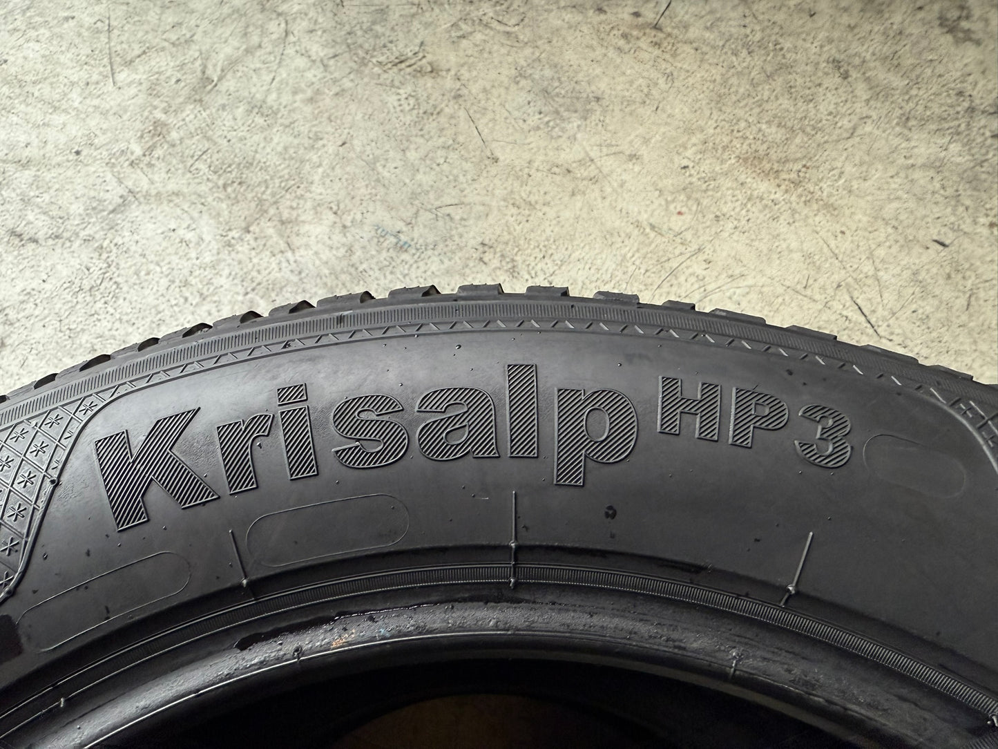 Usato: 2 Gomme 235/55R17 103V XL Kleber Invernali 85% residui