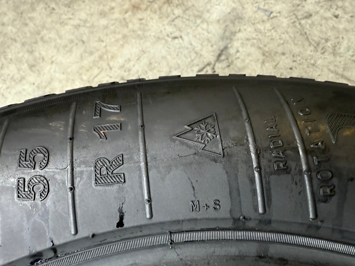 Usato: 2 Gomme 235/55R17 103V XL Kleber Invernali 85% residui