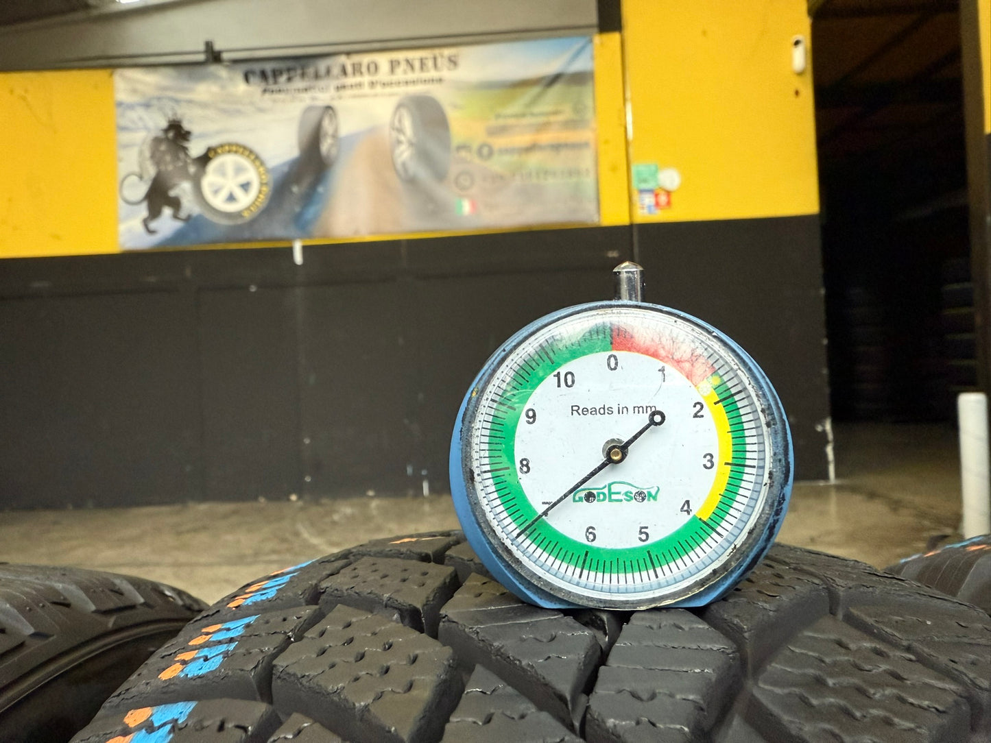 Usato: 4 Gomme 195/65R15 91T Nexen Invernali 95-85% residui